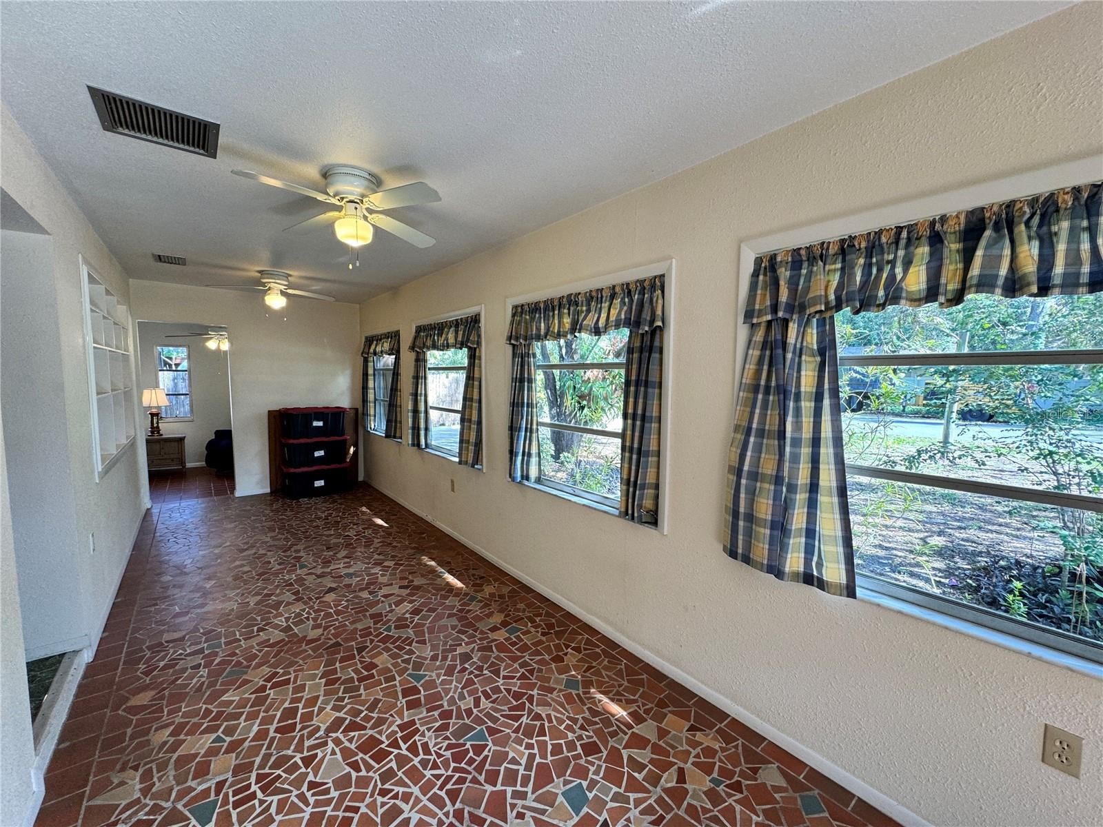 4306 GLORY PL