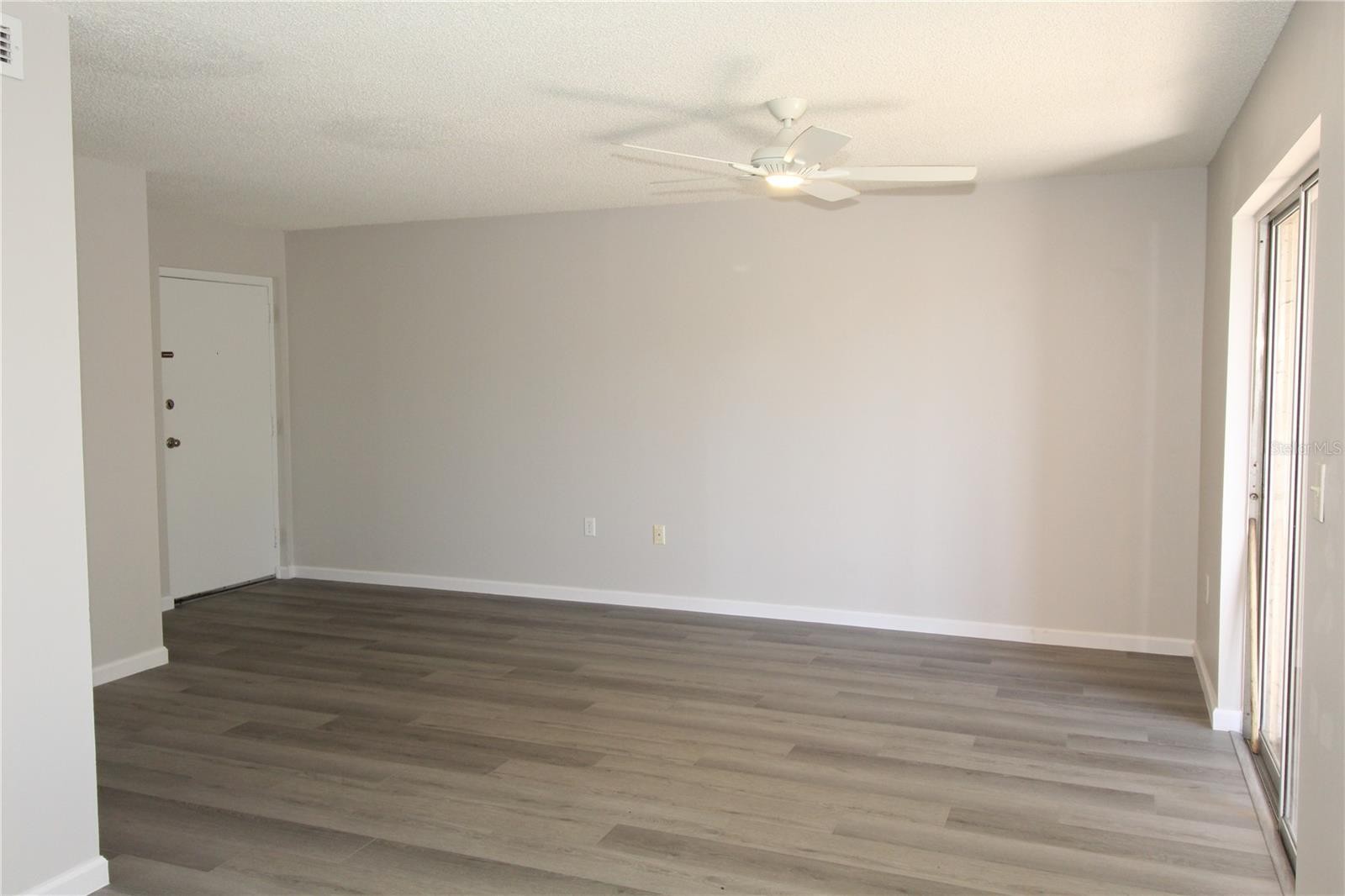 2628 HIDDEN LAKE DR N #B