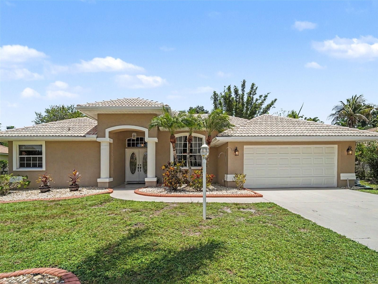 4049 GIANNINI LN