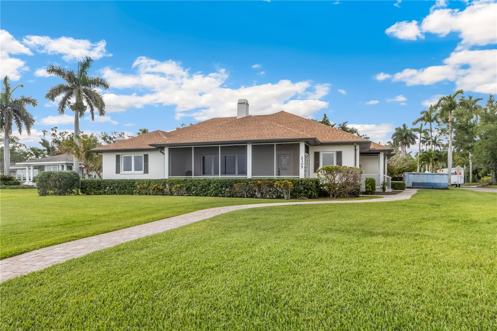2305 RIVERVIEW BLVD