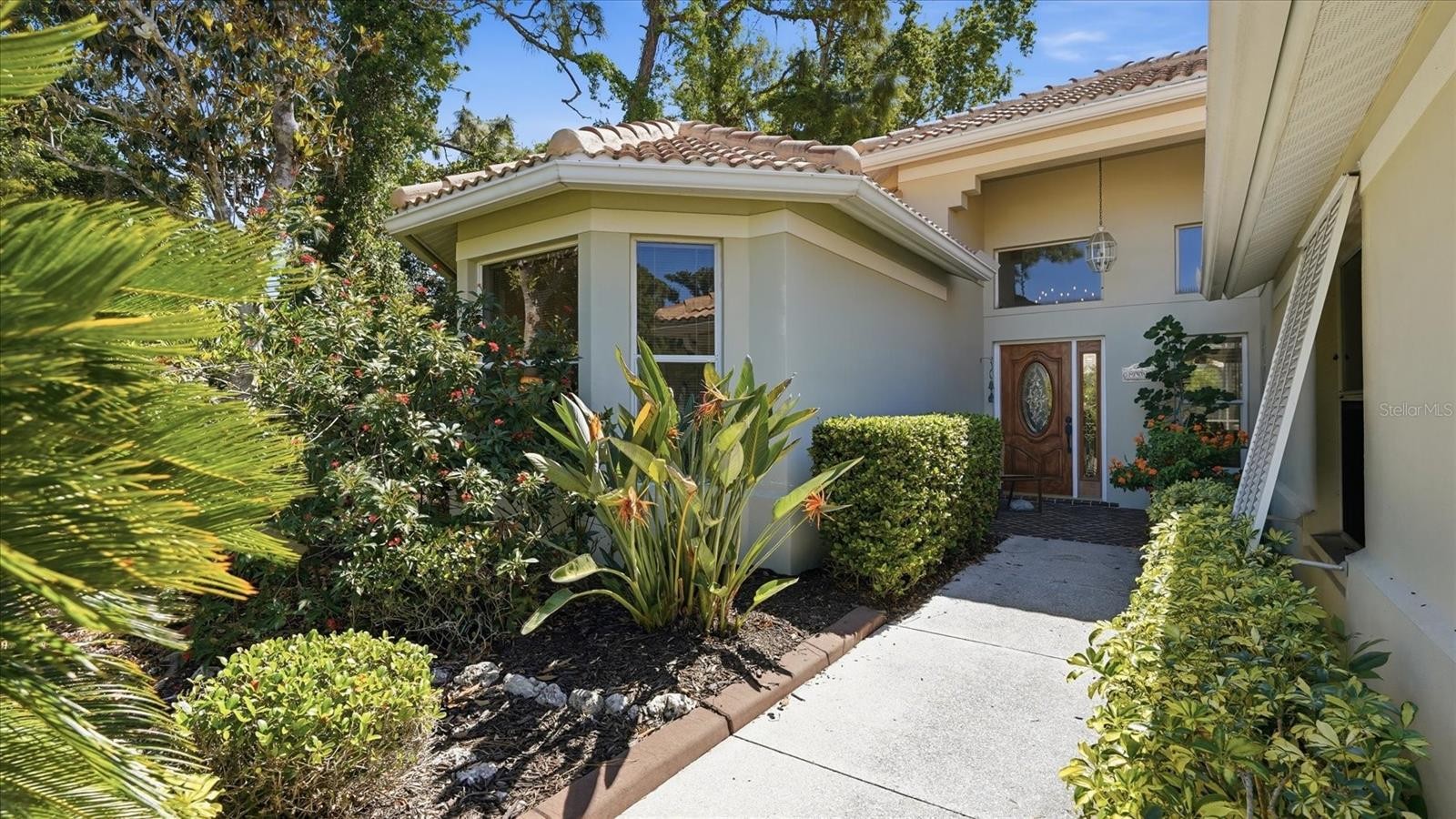 8009 HAMPTON CT