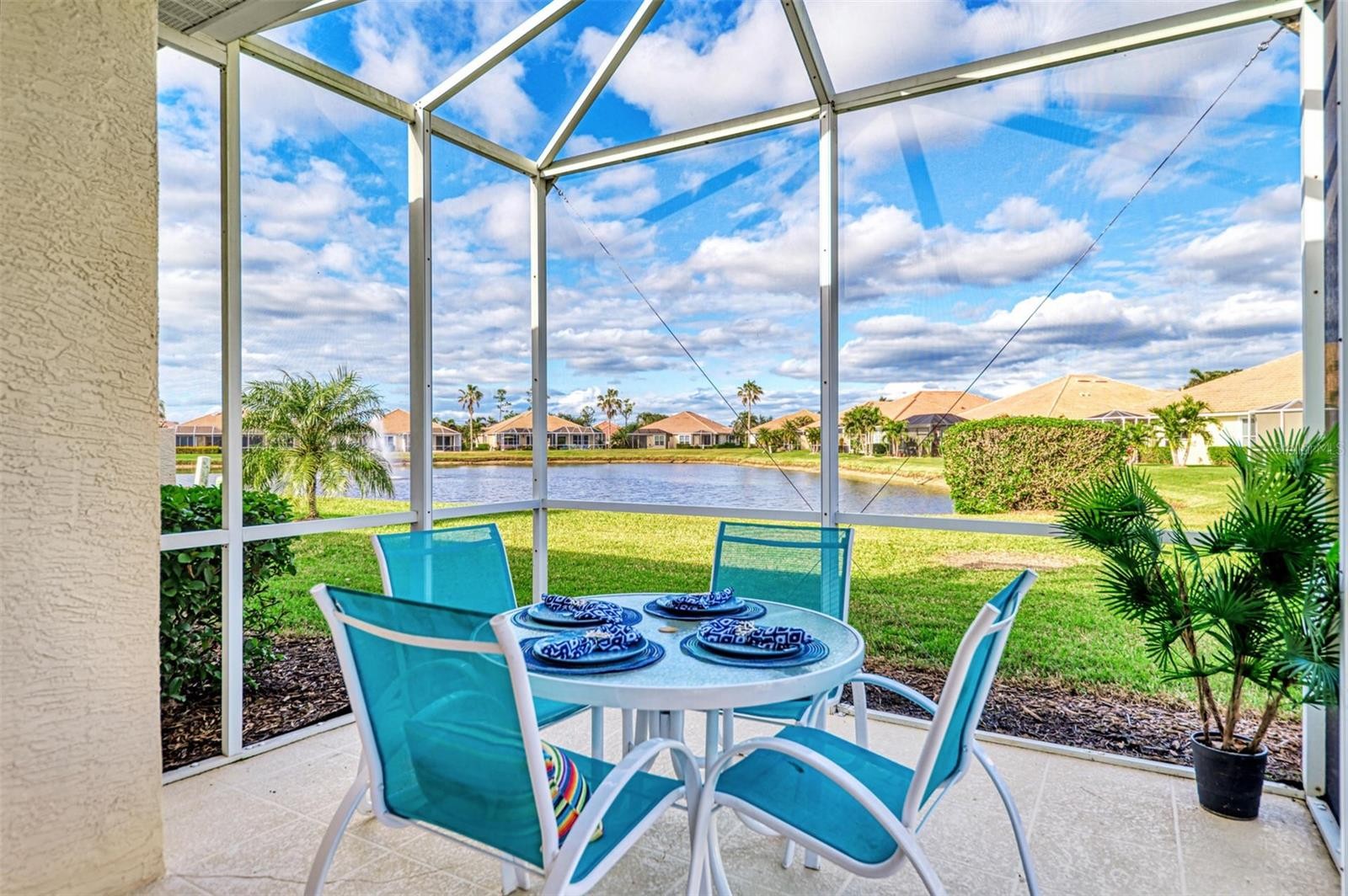 4980 WHISPERING OAKS DR