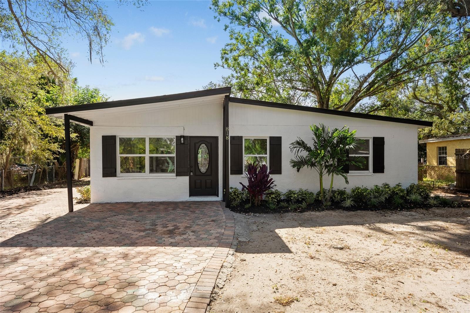 818 28TH STREET CIR E