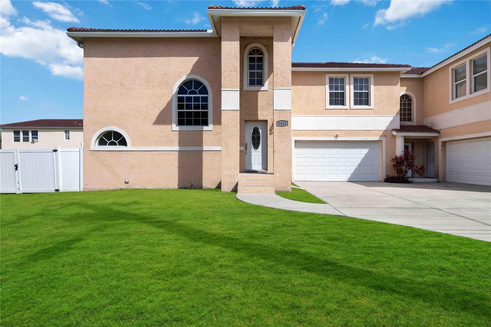 1621 DR MARTIN LUTHER KING WAY