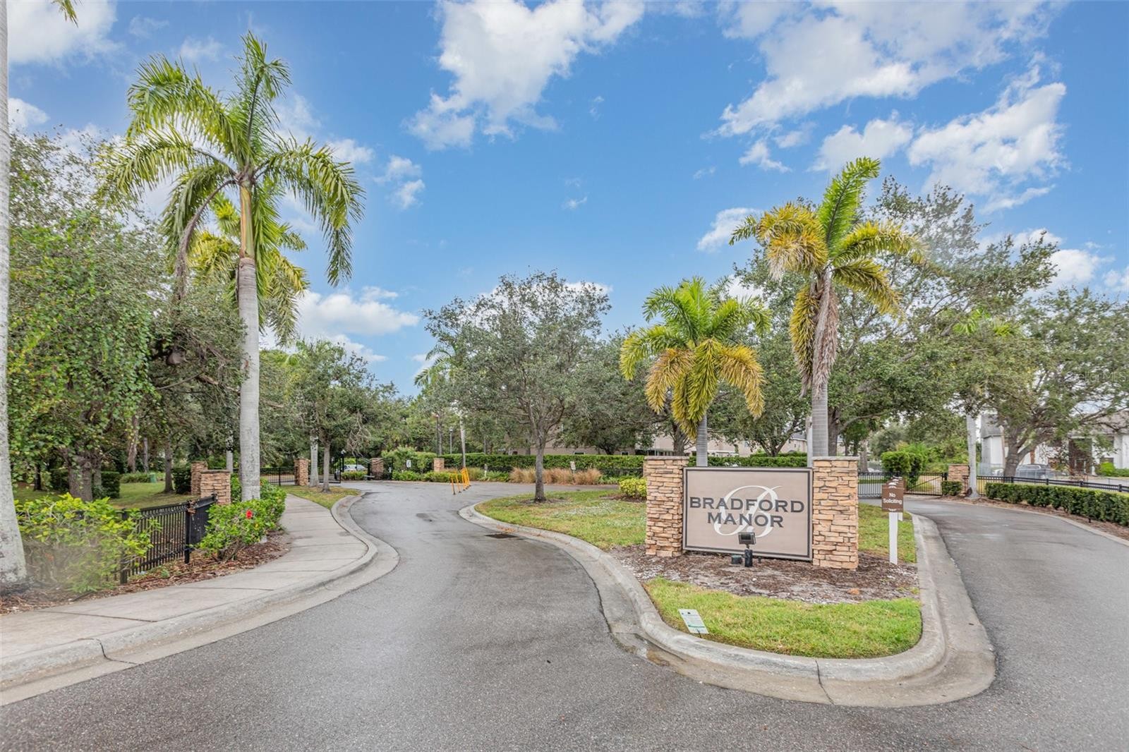 1125 GRANTHAM DR