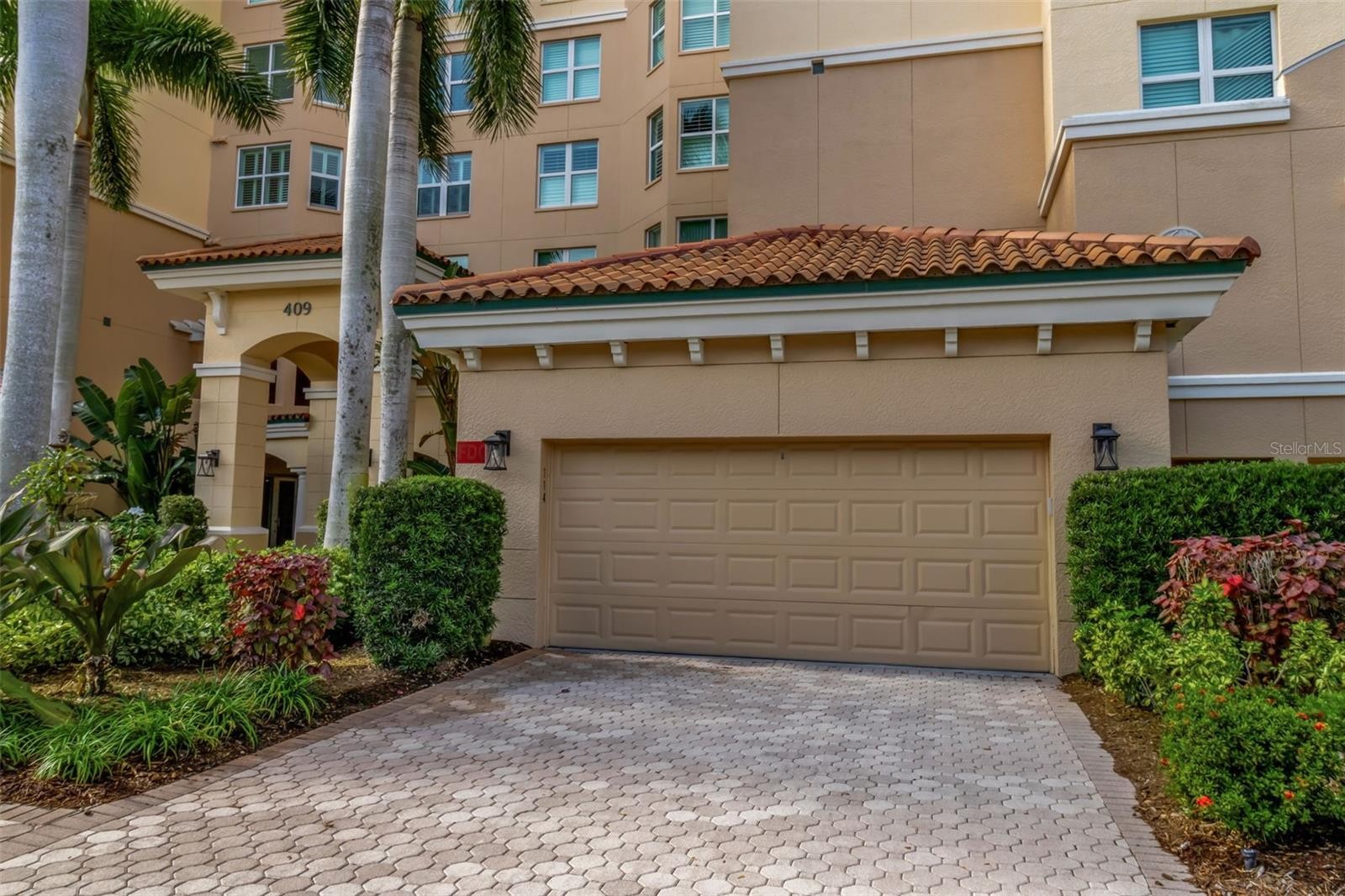 409 N POINT RD #1003