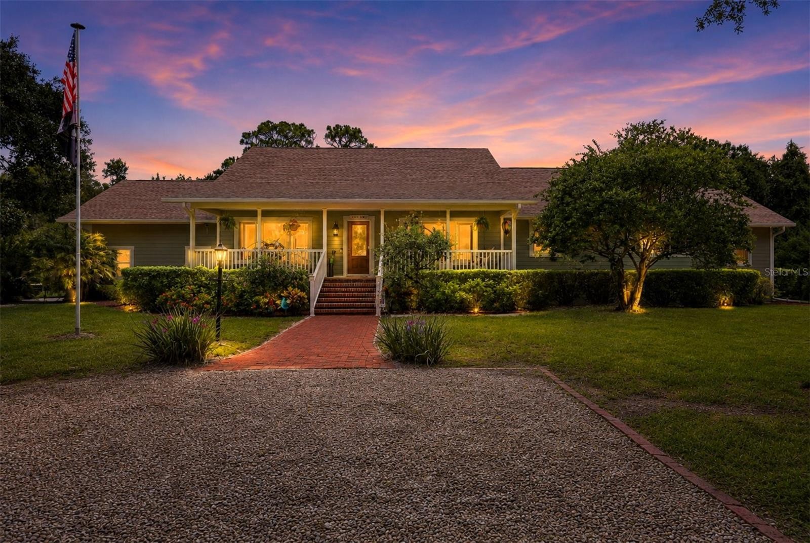 1109 UNDERWOOD DR