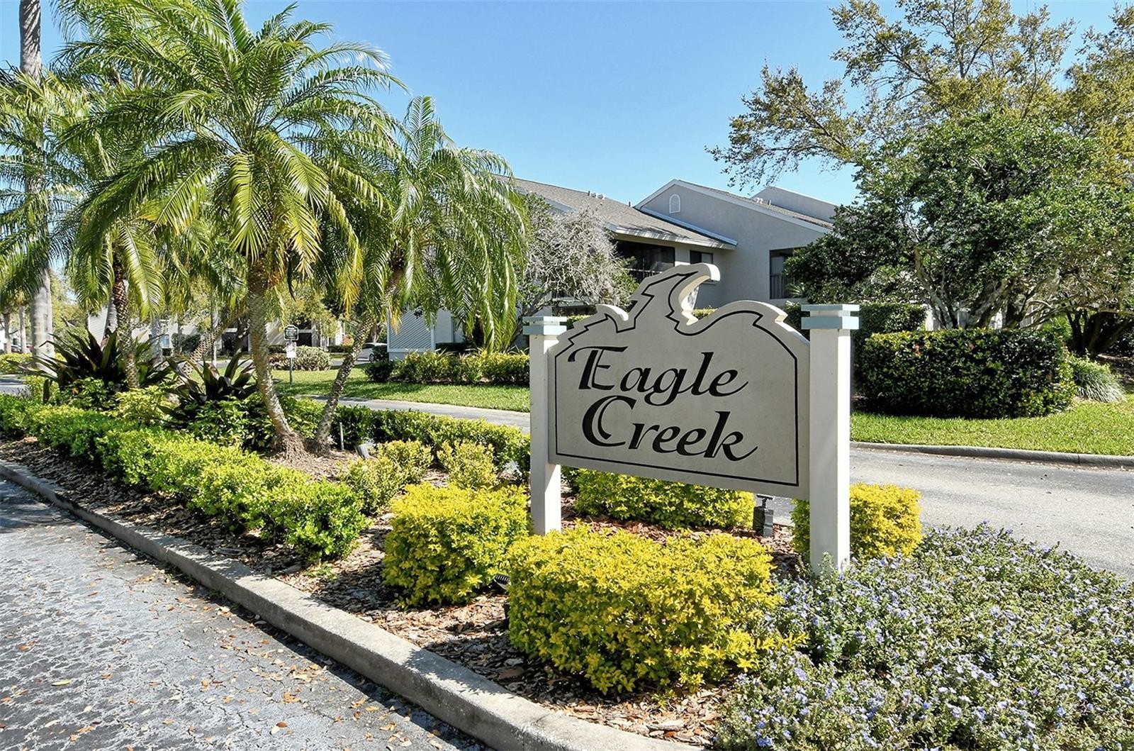 7652 EAGLE CREEK DR #7598