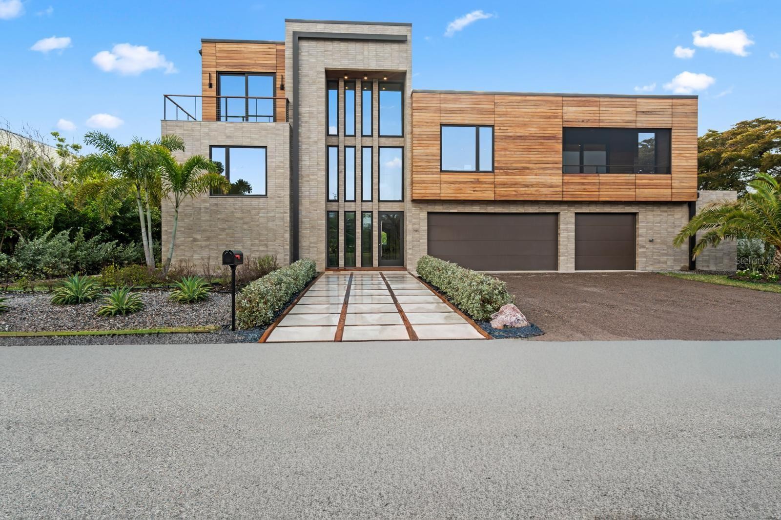 2945 PYRULA DR