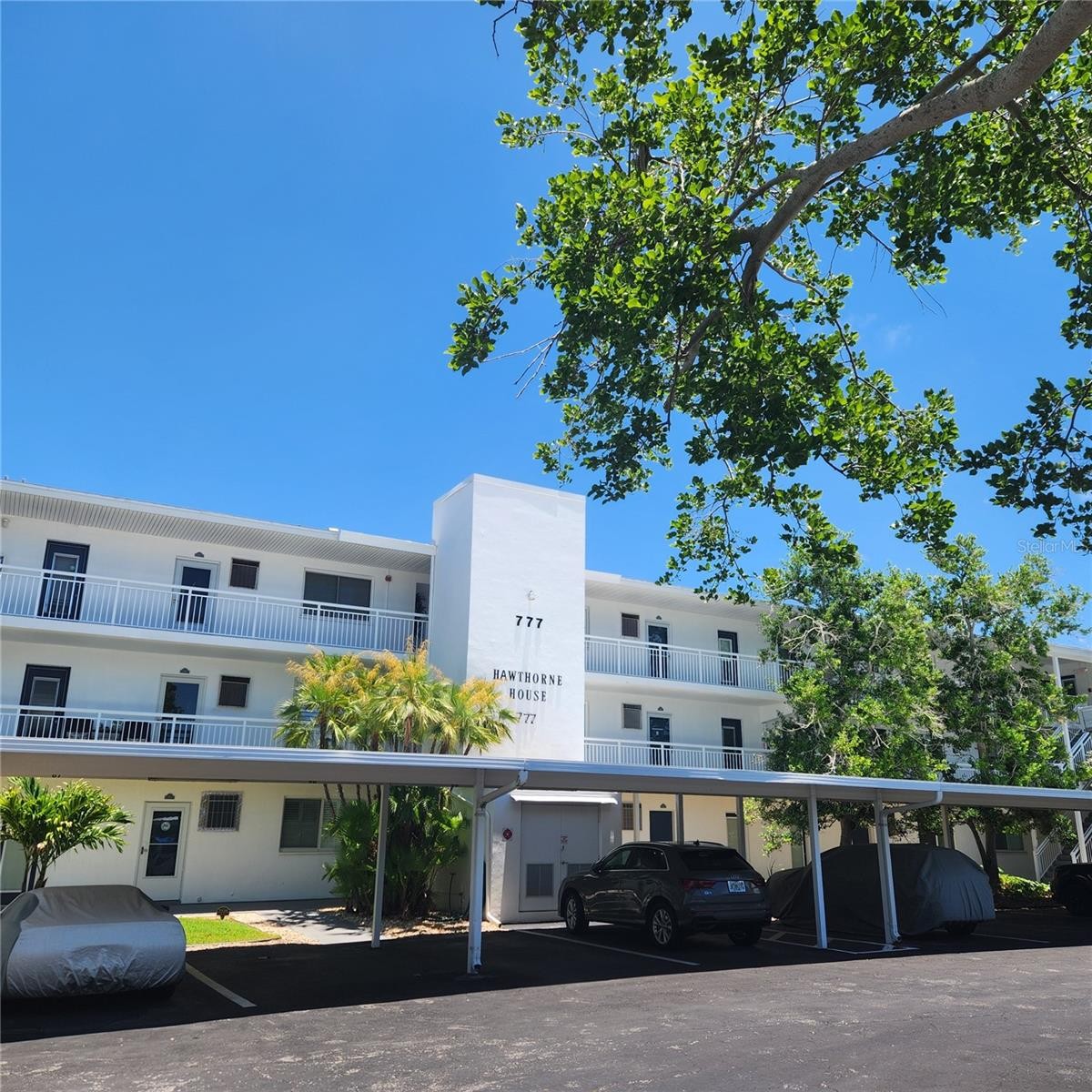 777 JOHN RINGLING BLVD #24