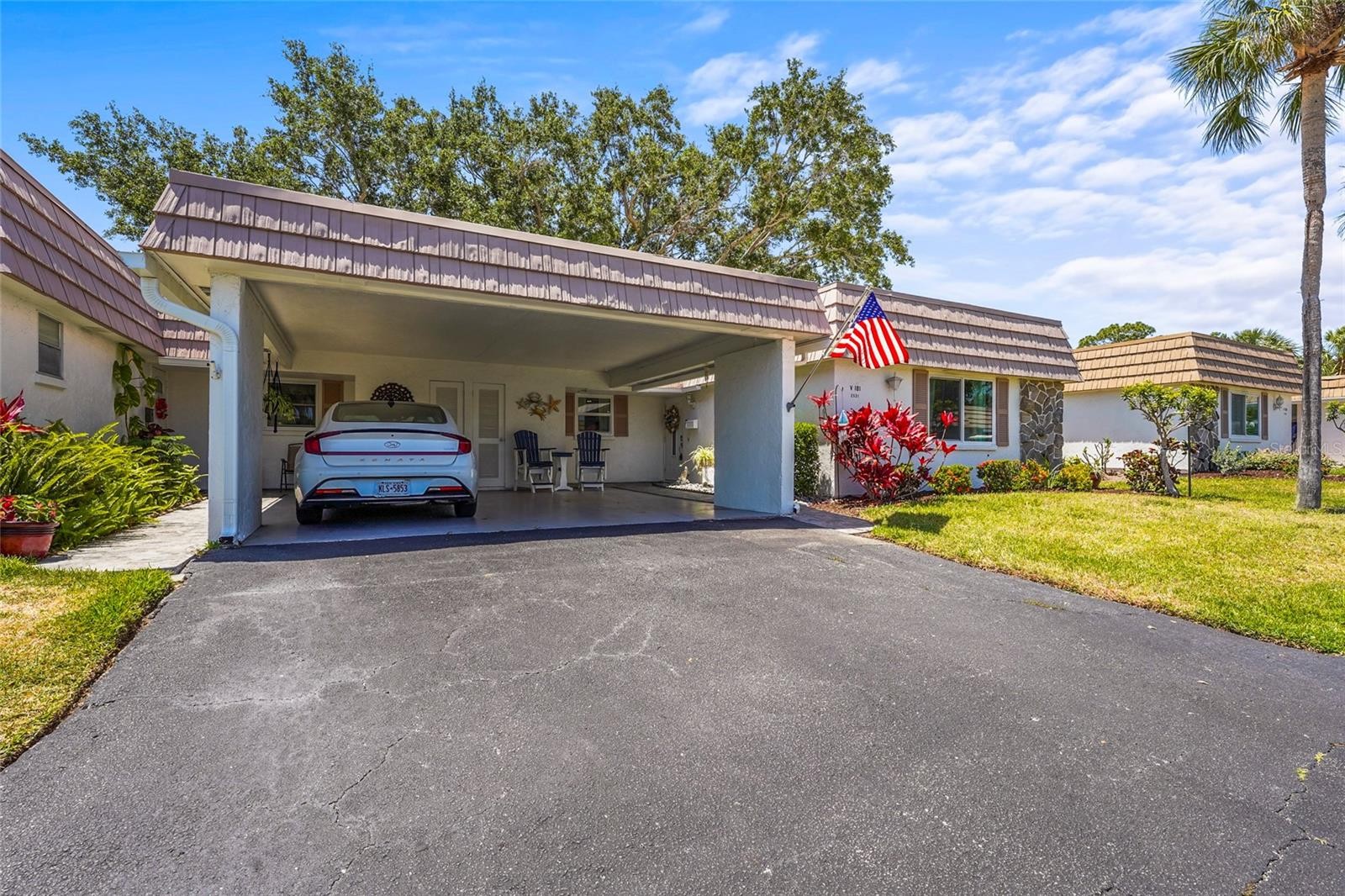 2531 RIVERBLUFF PKWY #V181