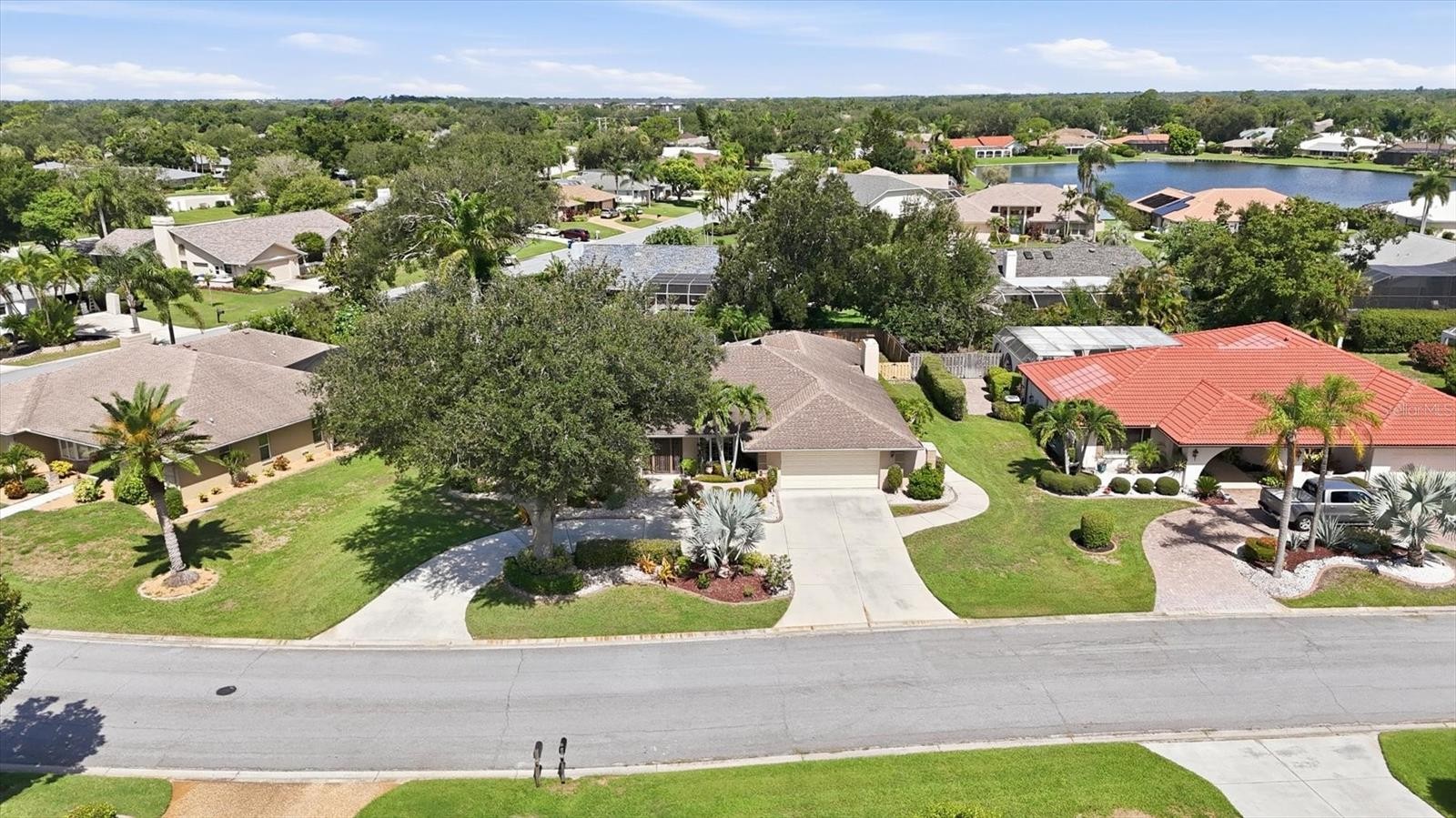 5511 COUNTRY LAKES TRL