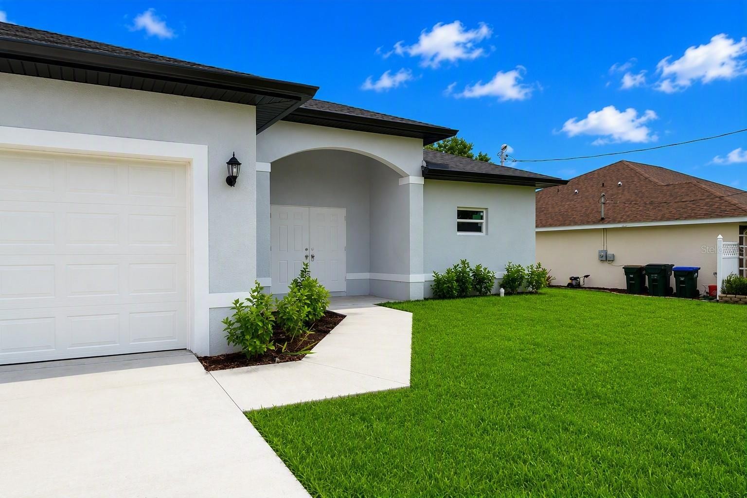 3046 JEANNIN DR