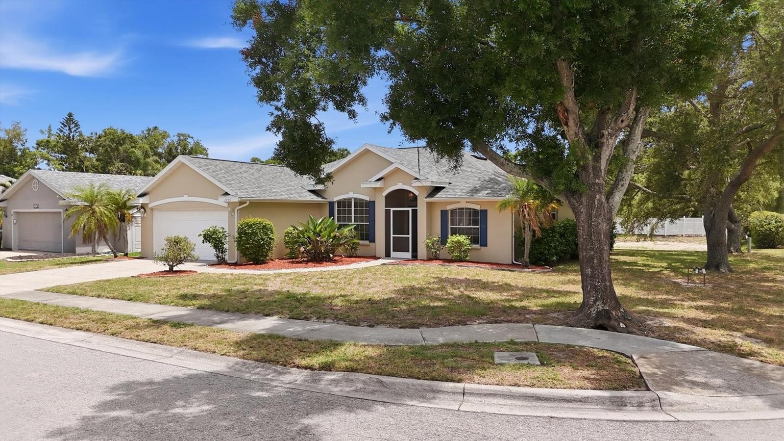 2404 50TH DR E