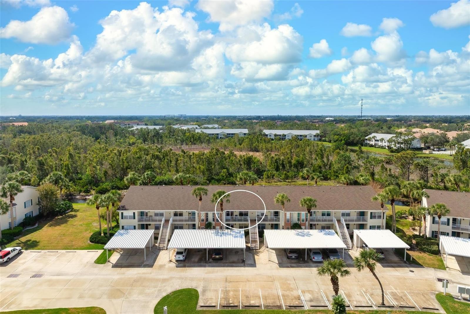 202 SILVER LAKE DR #203