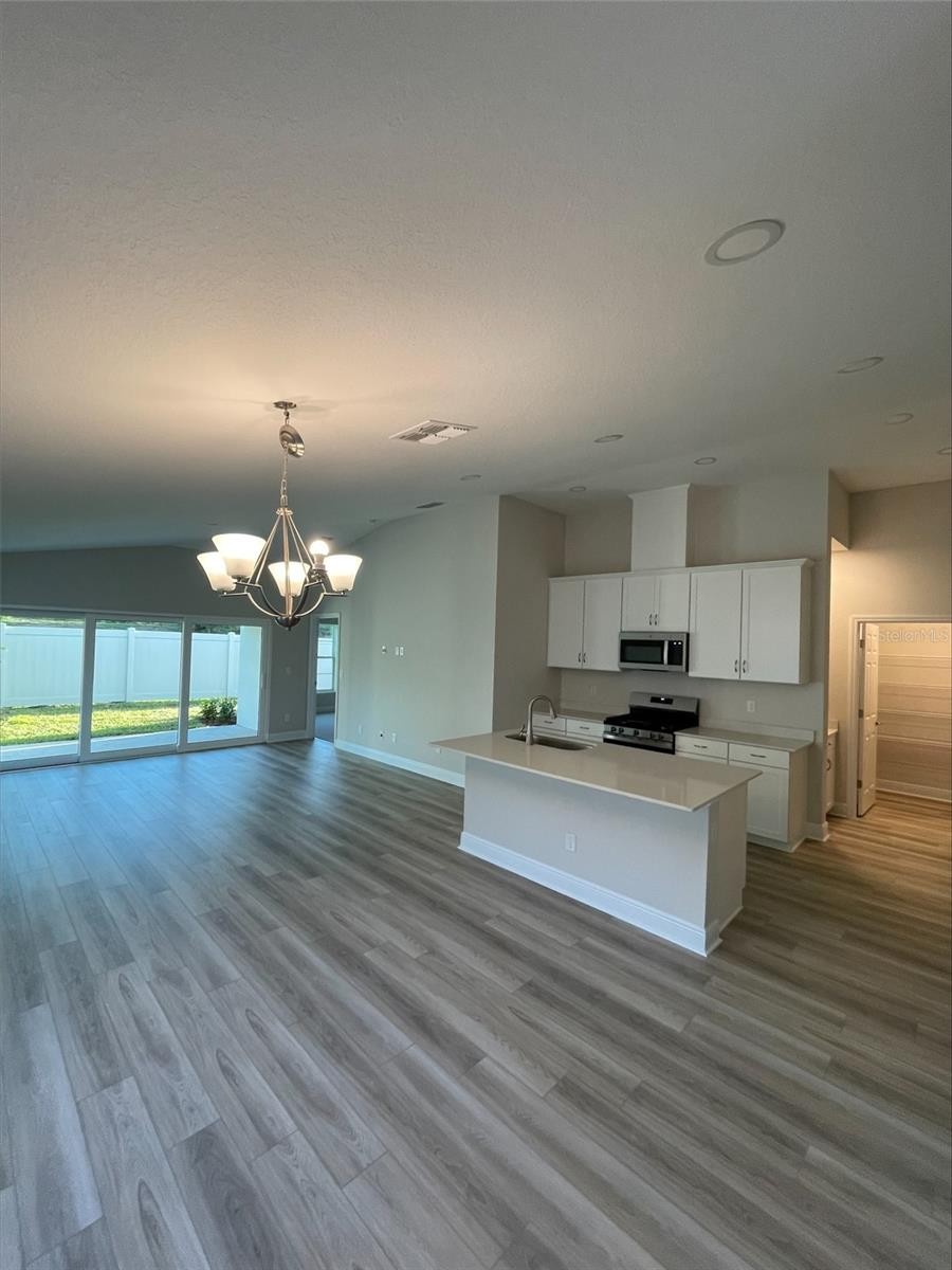 12362 OAK  HILL WAY