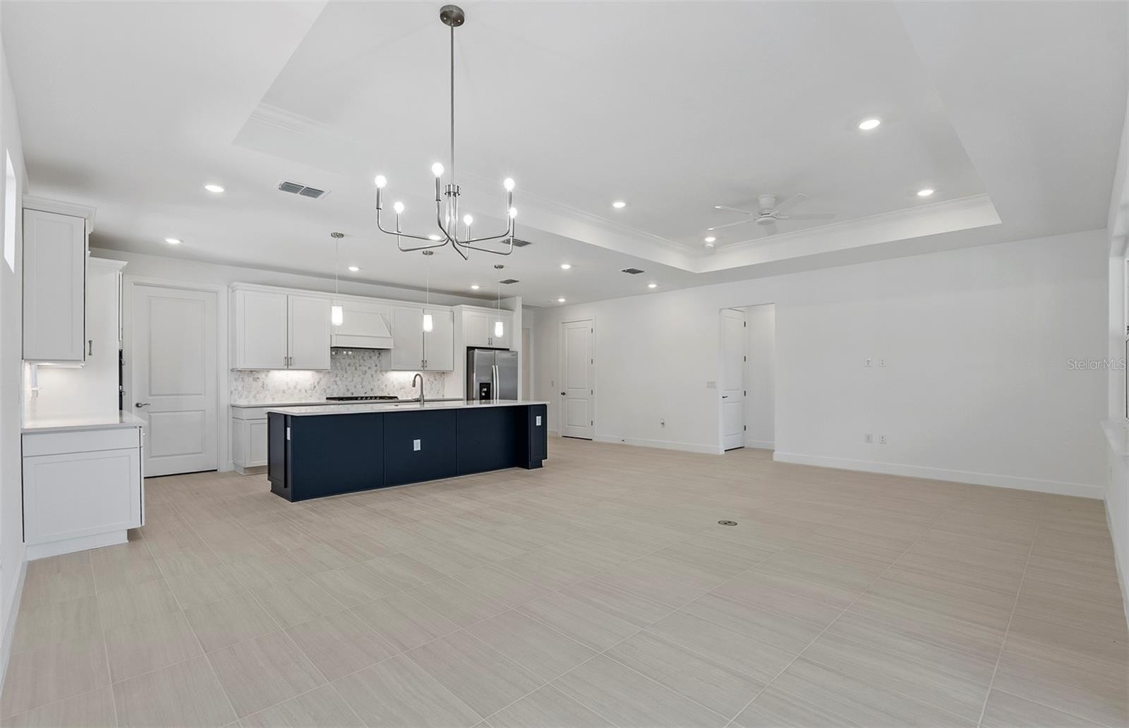 1832 SILVER SHORES BLVD