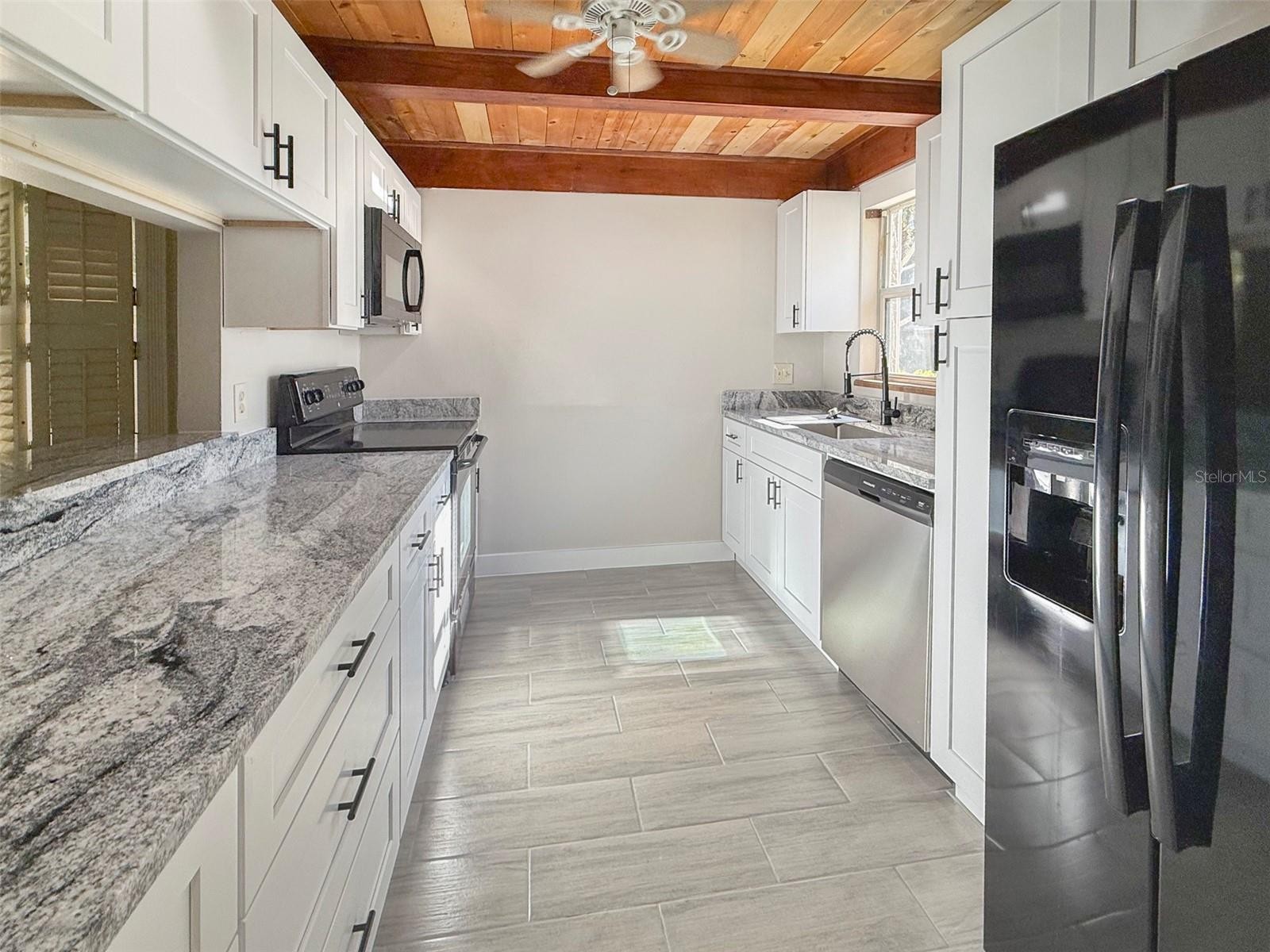 4958 VILLAGE GARDENS DR #144