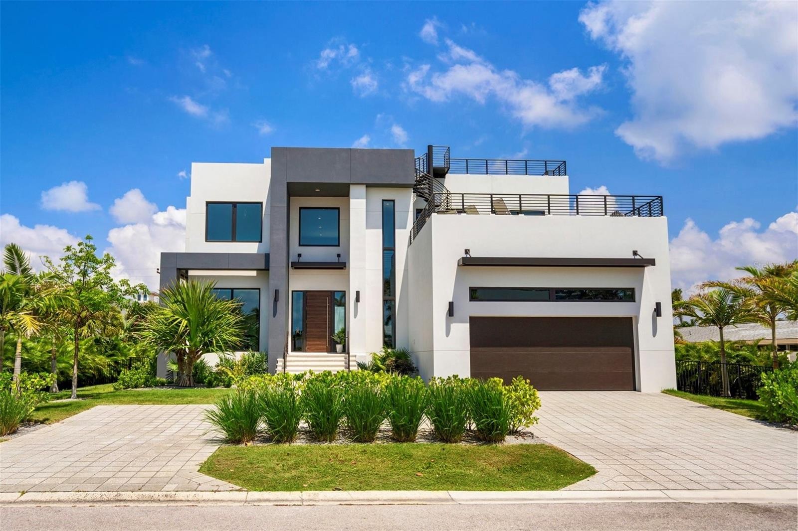 1212 CENTER PL