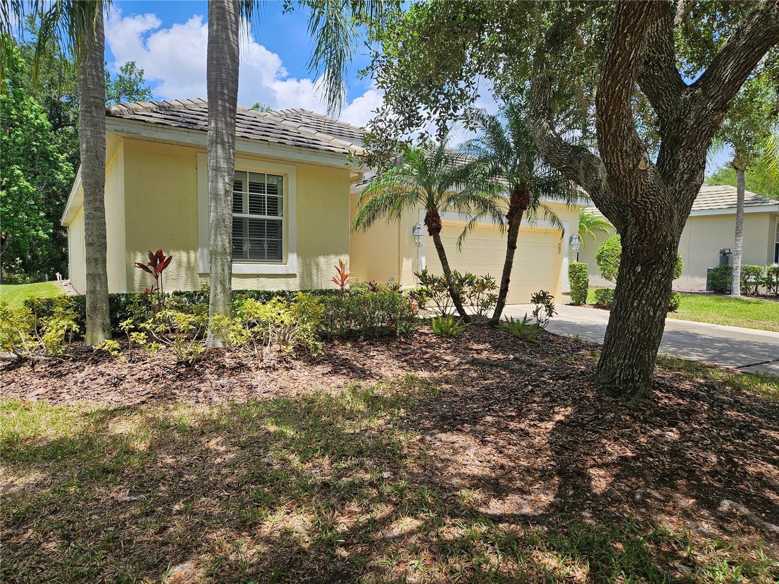 12112 MAPLE RIDGE DR