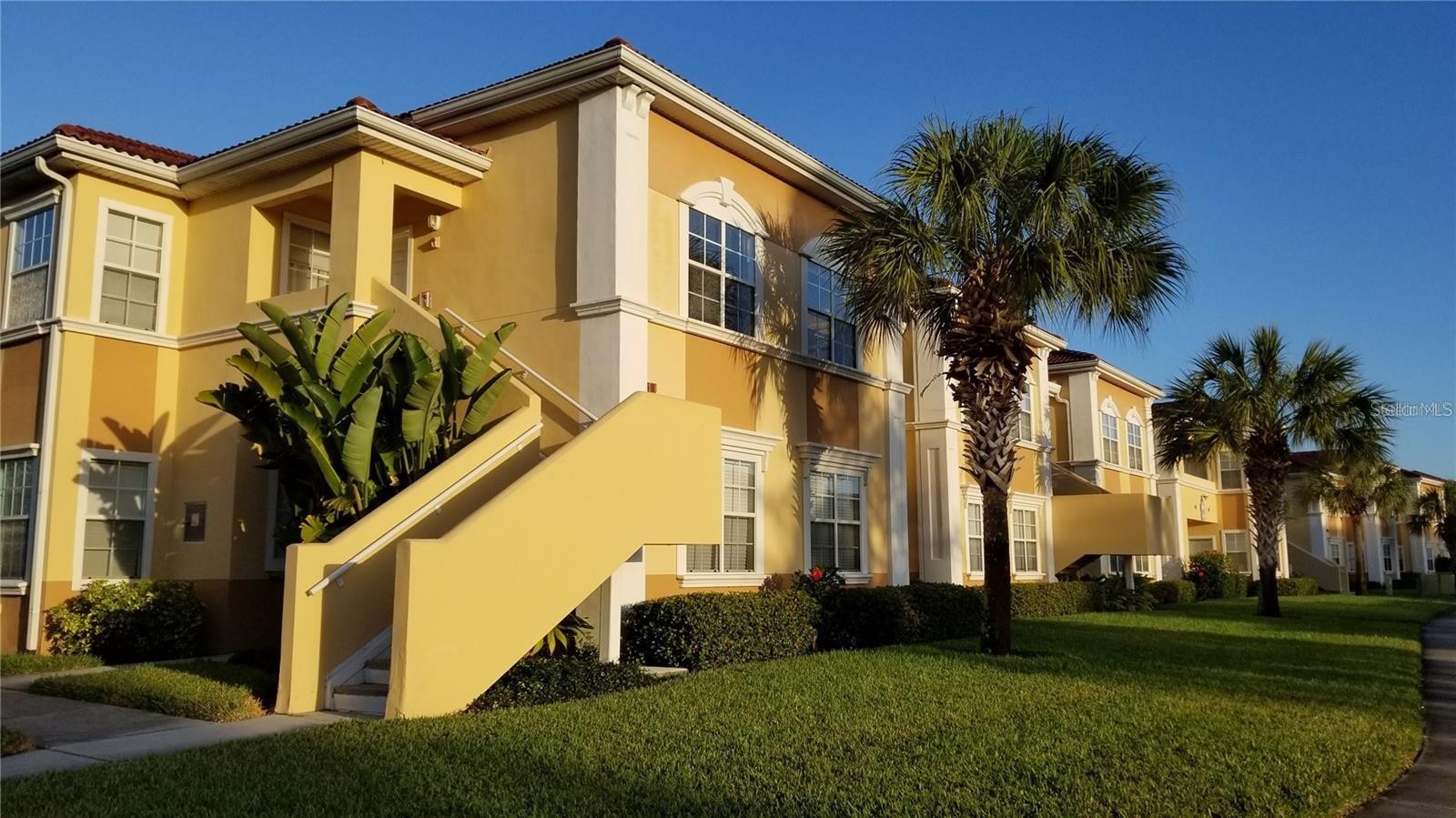 1040 VILLAGIO CIR #201