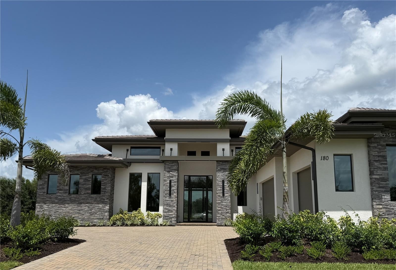 180 BLUE MIST WAY