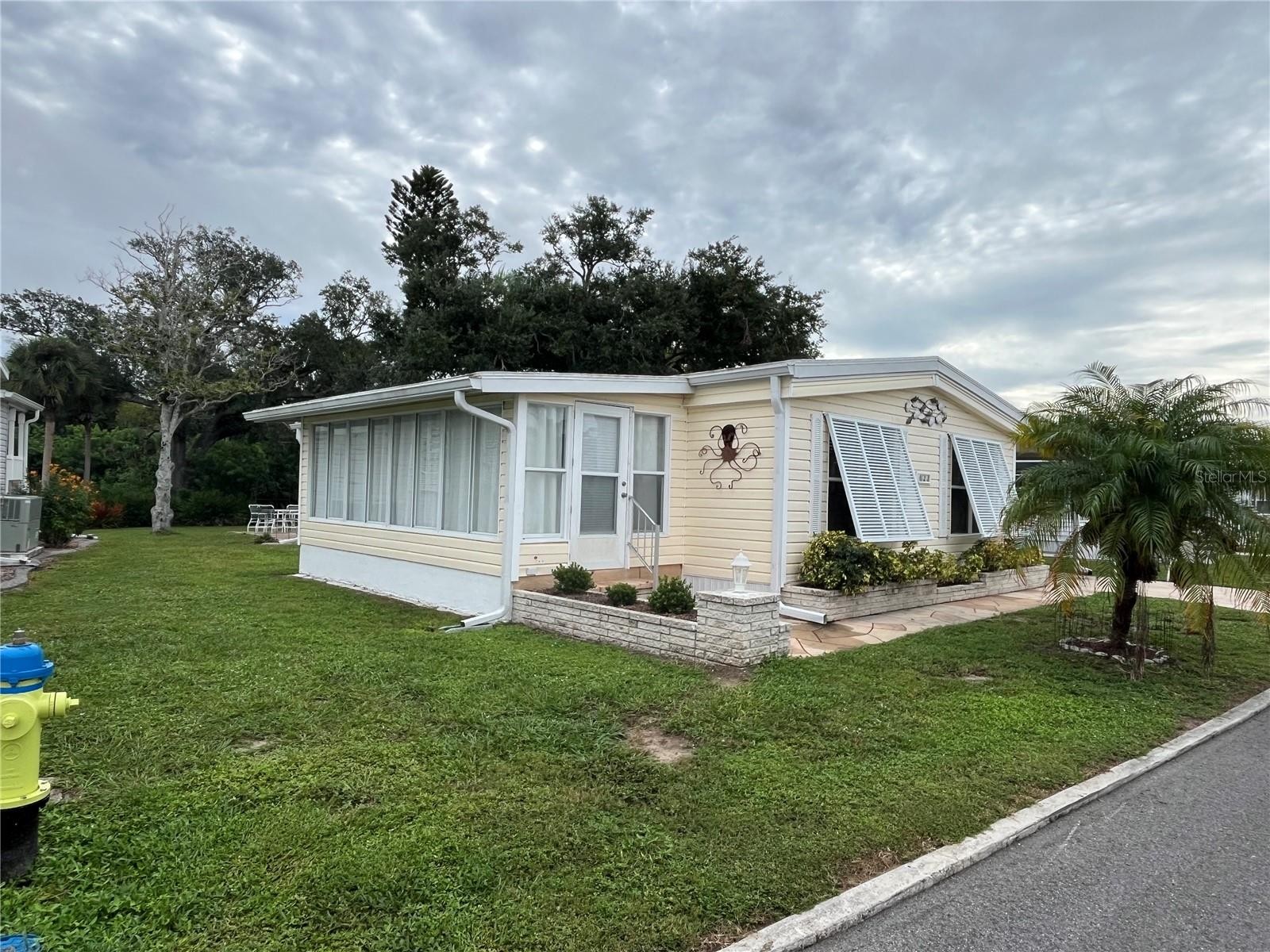 623 CERVINA DR
