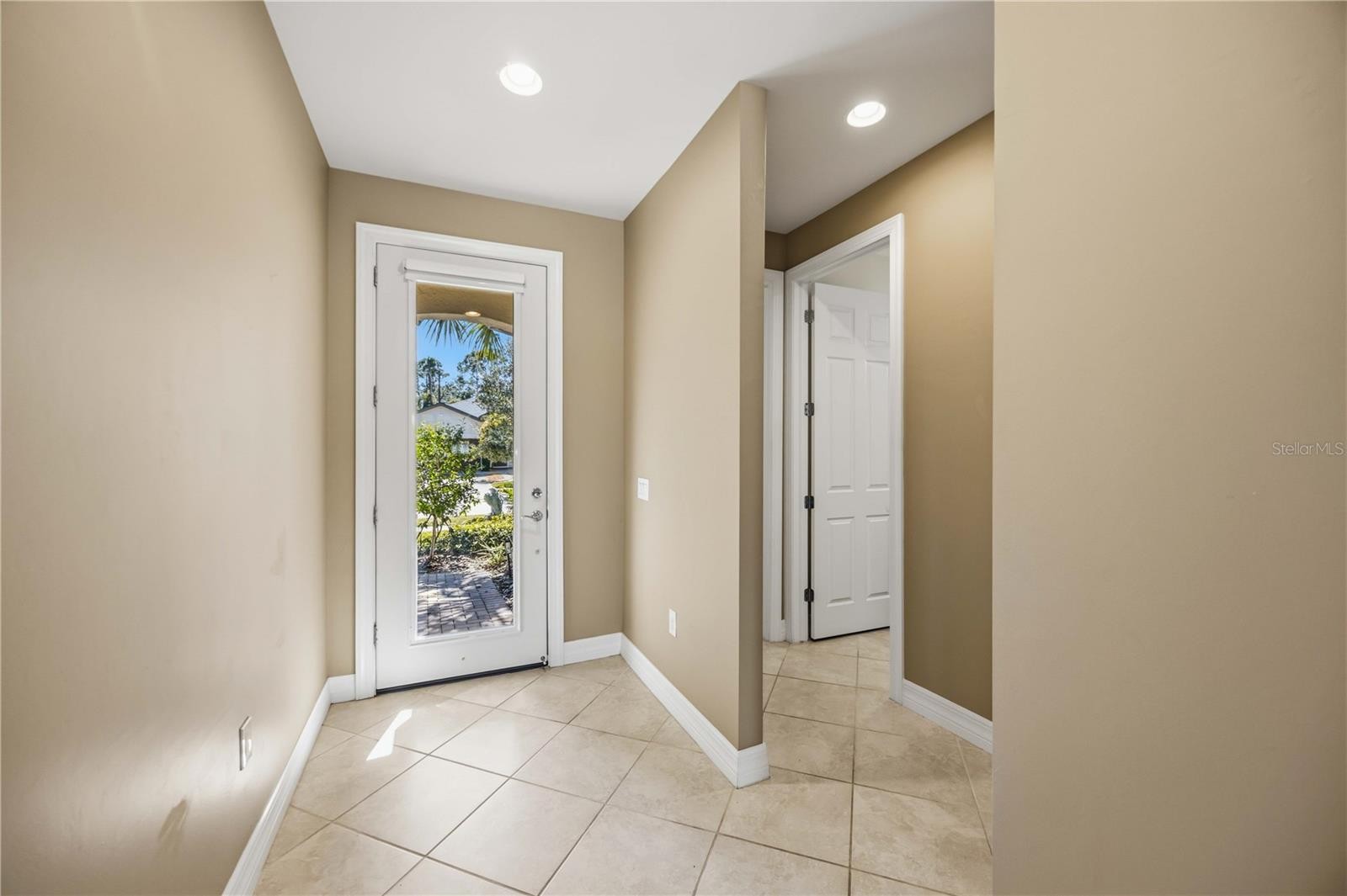 2600 SHERMAN OAK DR