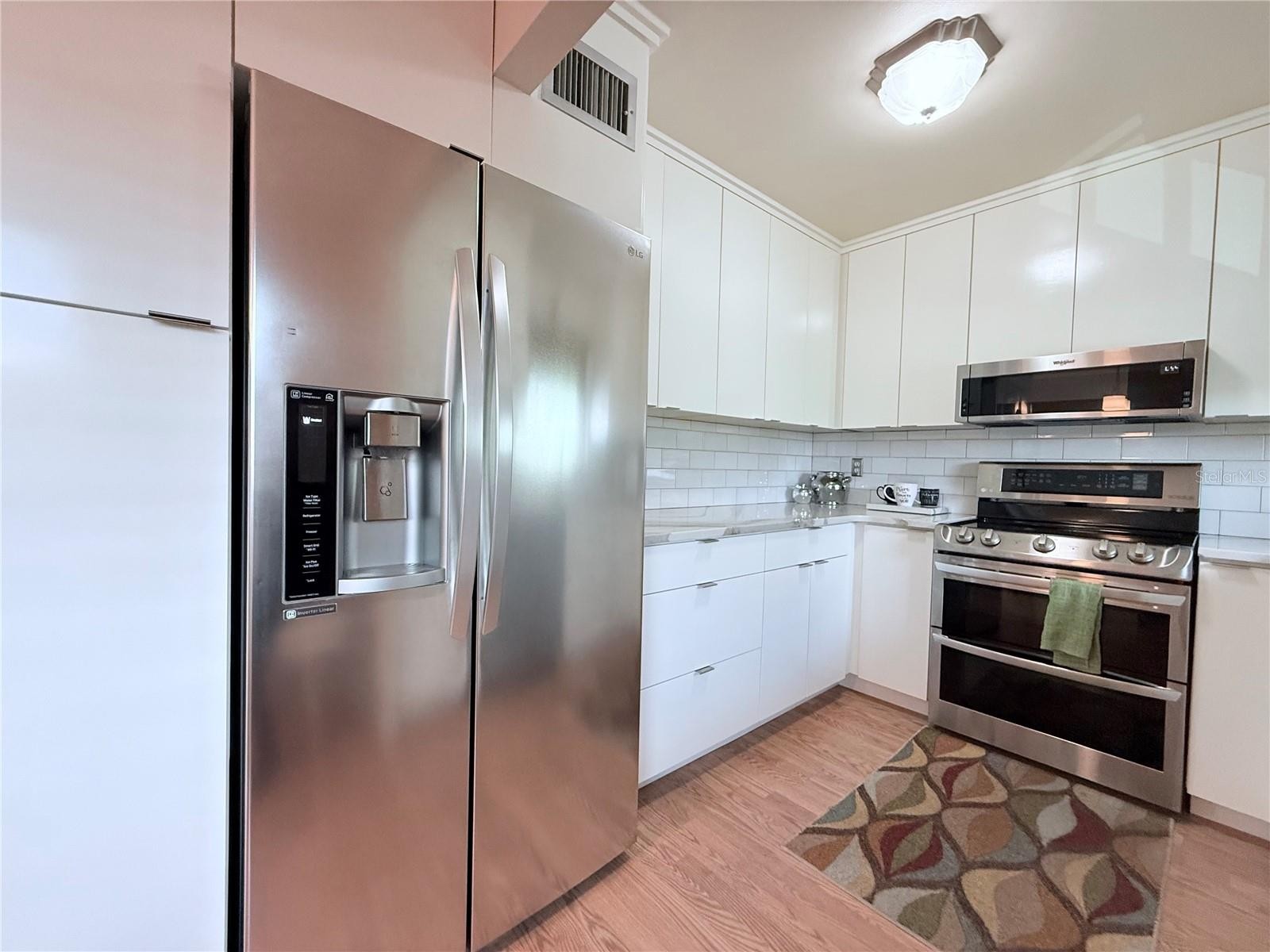 4460 IRONWOOD CIR #304A