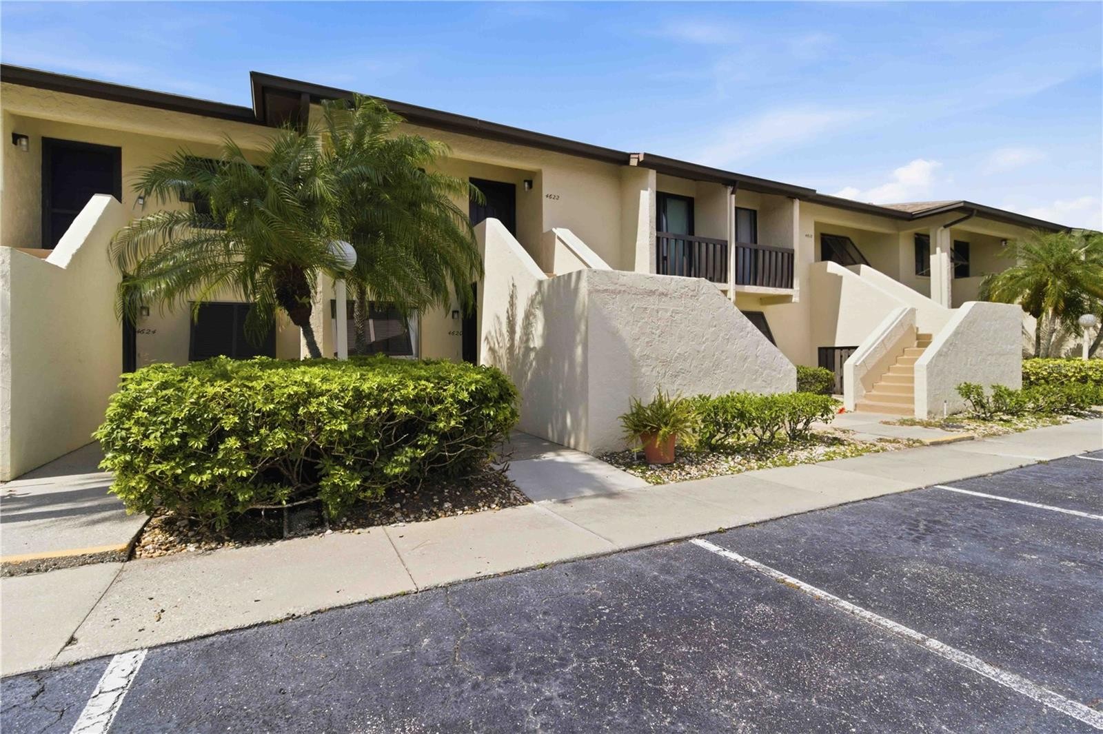 4620 LONGWATER #85