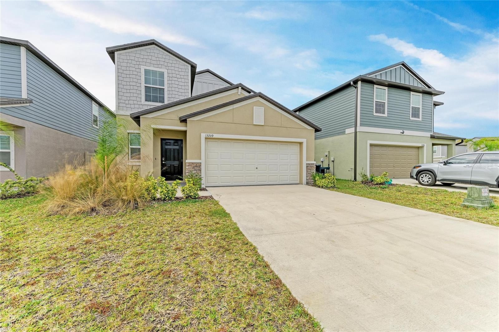 13209 SUNSET SAPPHIRE CIR