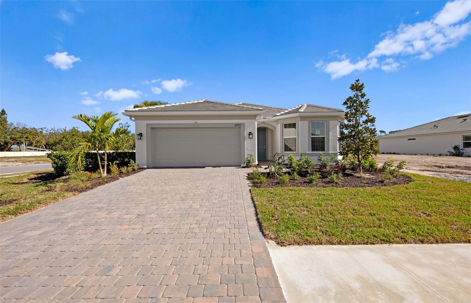 6990 MINNEOLA CT