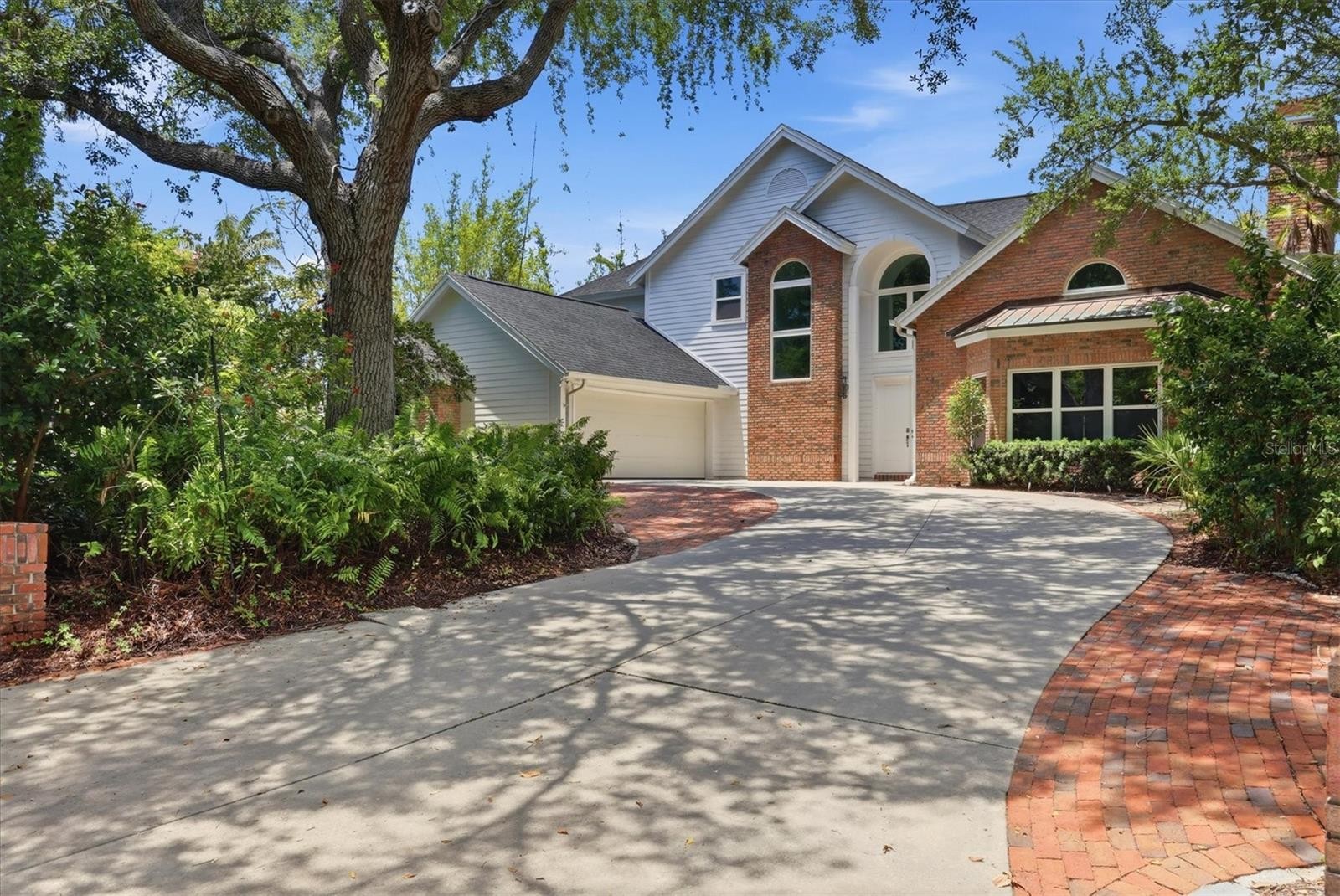 1351 DIXIE LEE LN