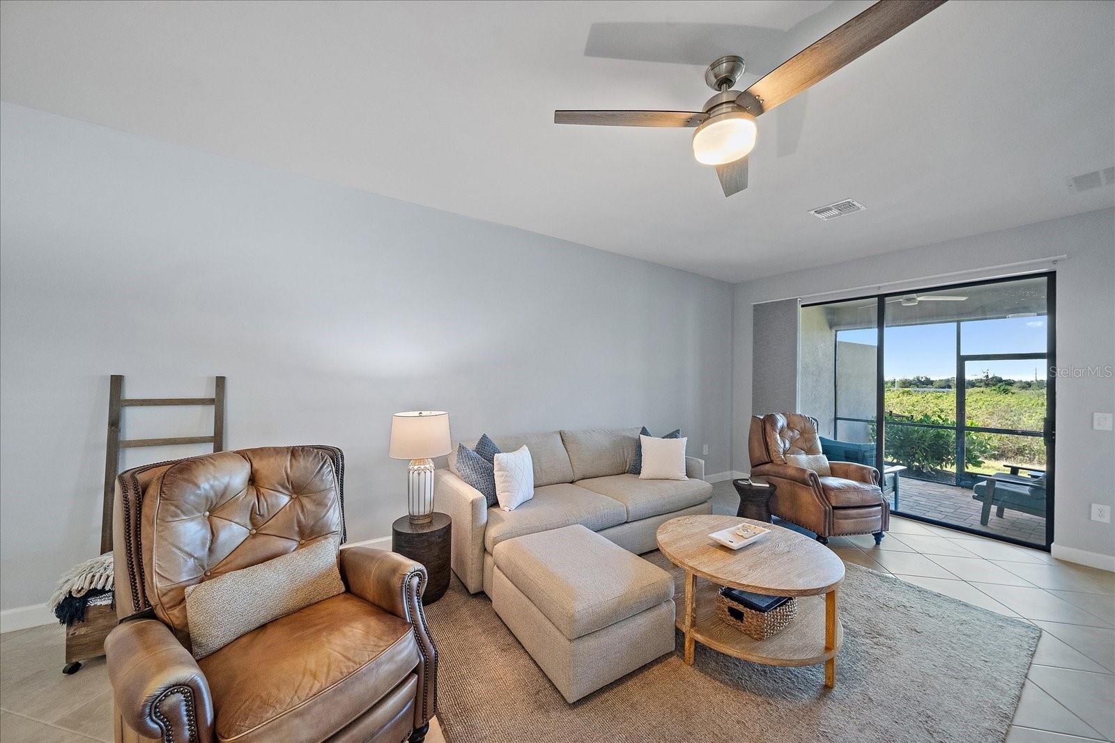 5514 TIDAL BREEZE CV