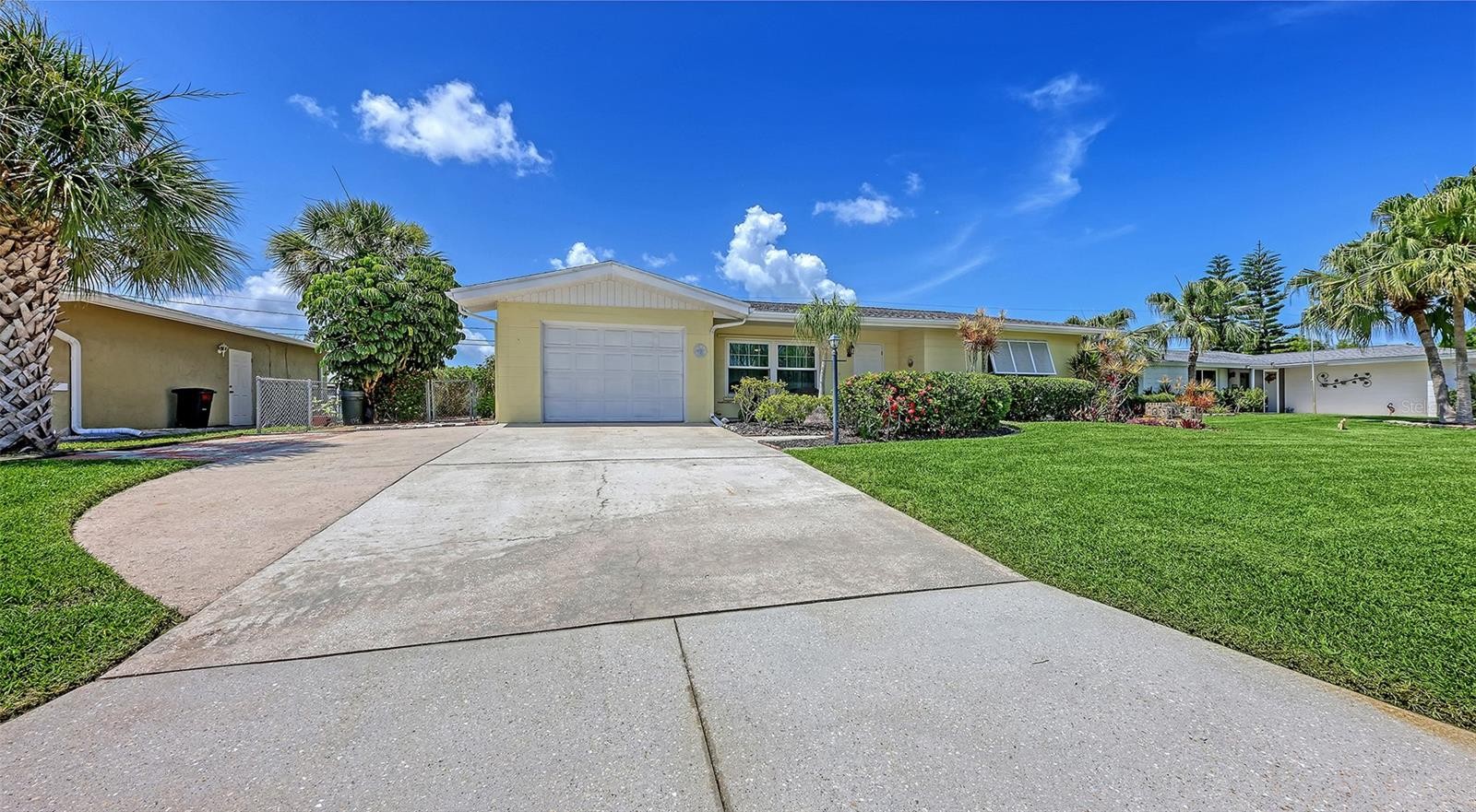 524 GLEN OAK RD