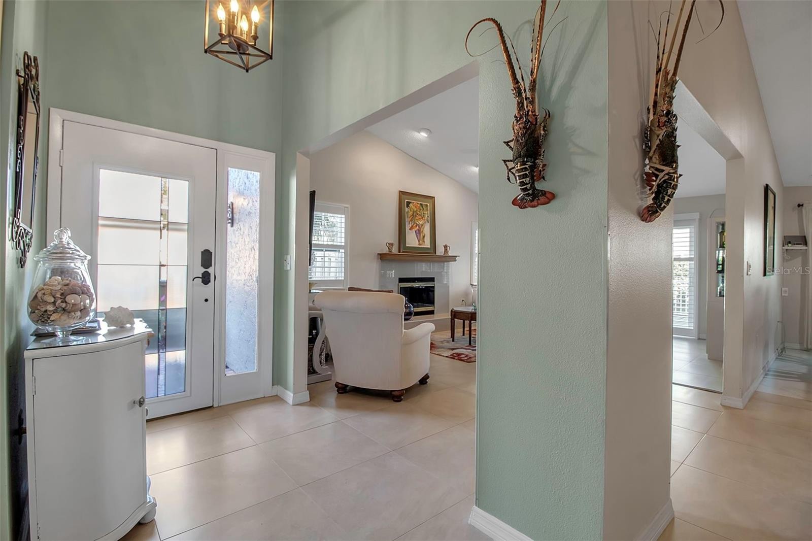 3410 AVENIDA MADERA #B
