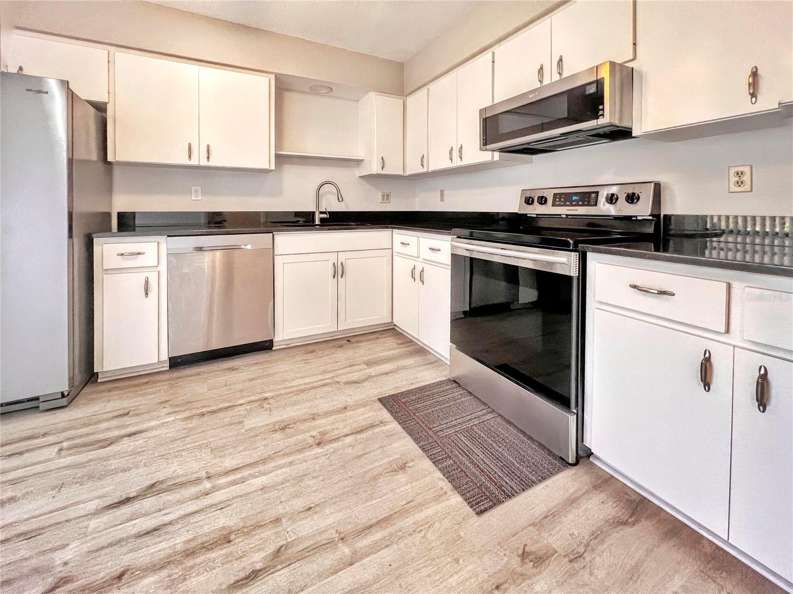 5549 BOULDER BLVD #7