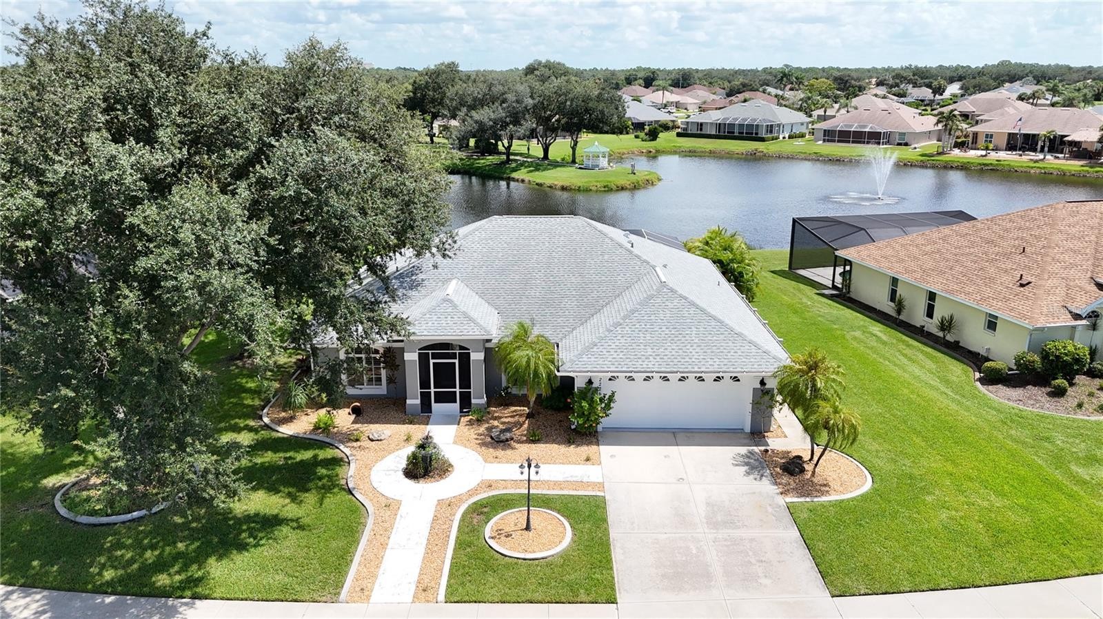 2226 CHARLESTON PARK DR