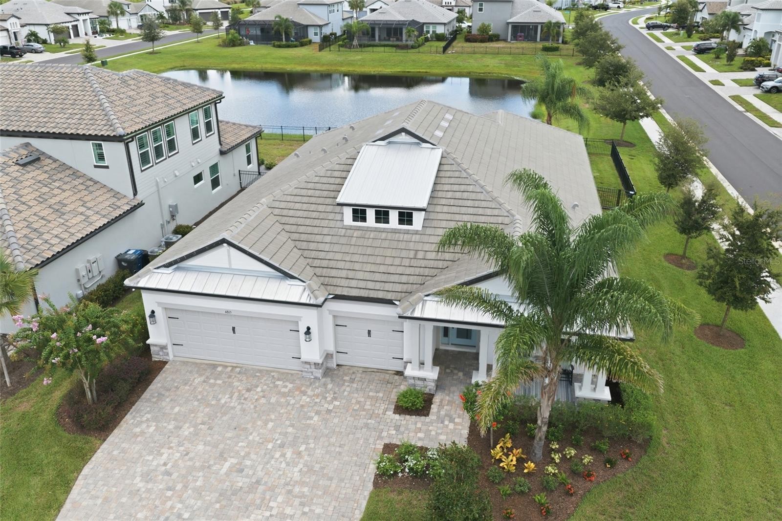 4815 HONEY DEW LN