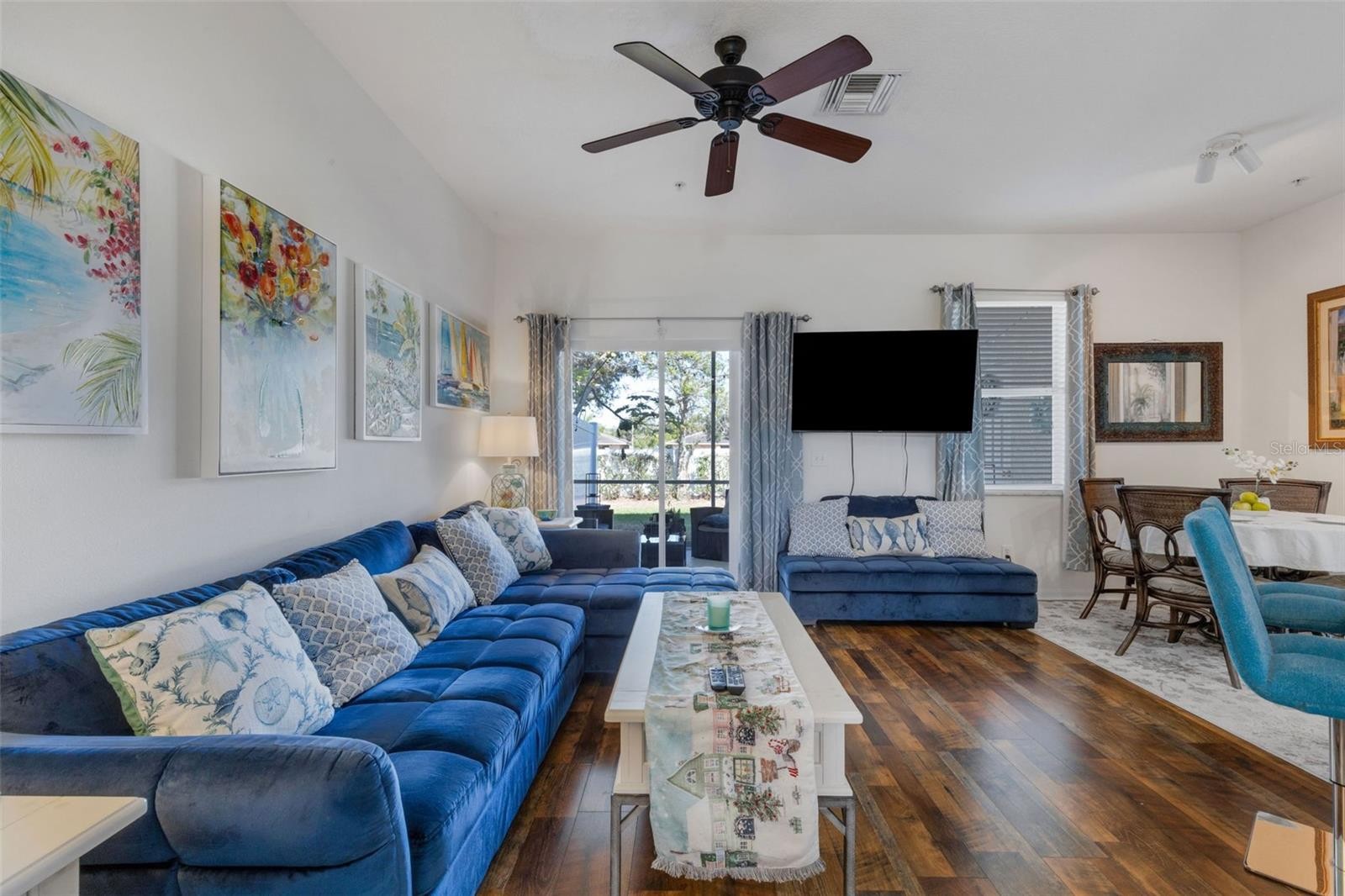 3935 YELLOWSTONE CIR