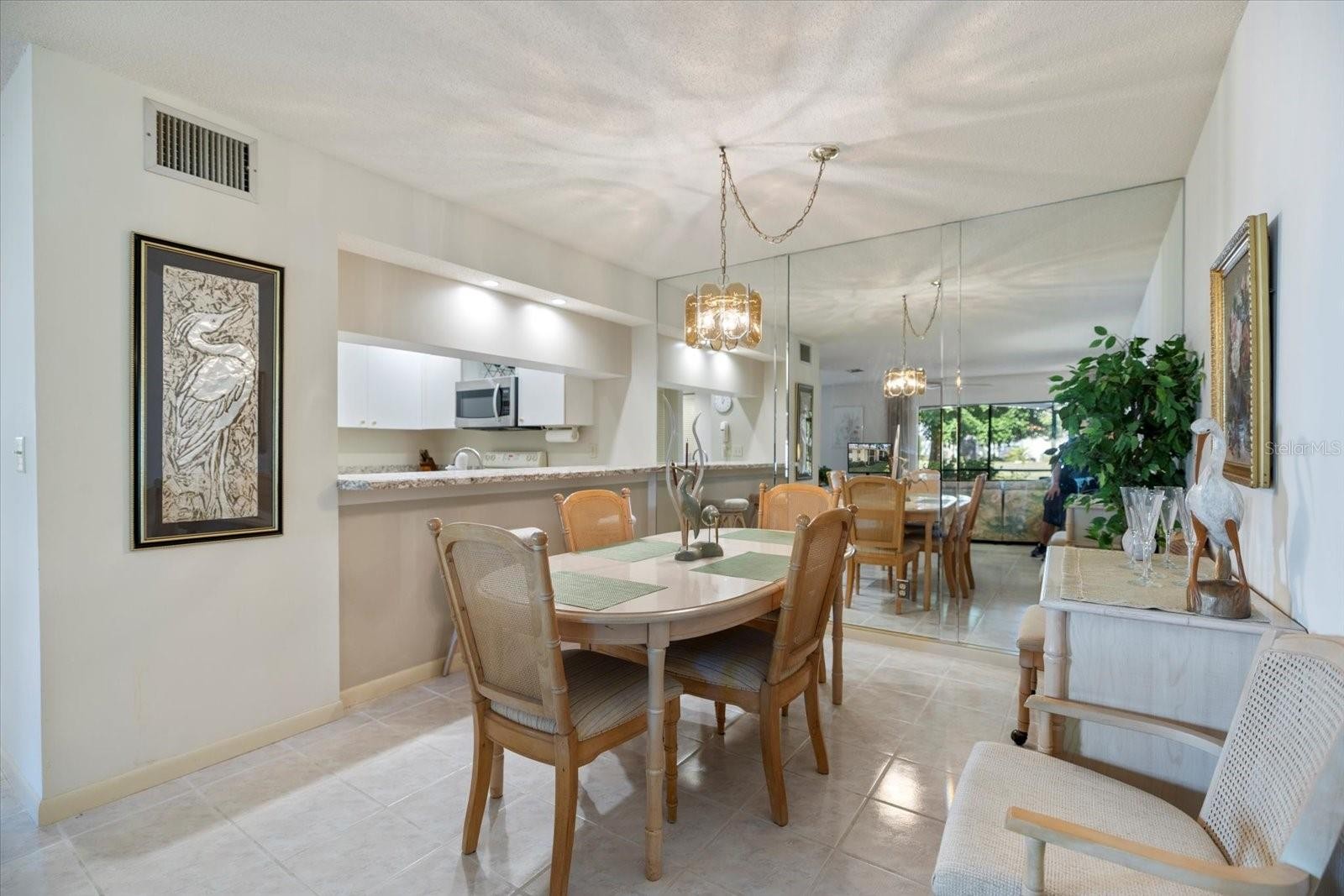 634 BIRD BAY DR E #108