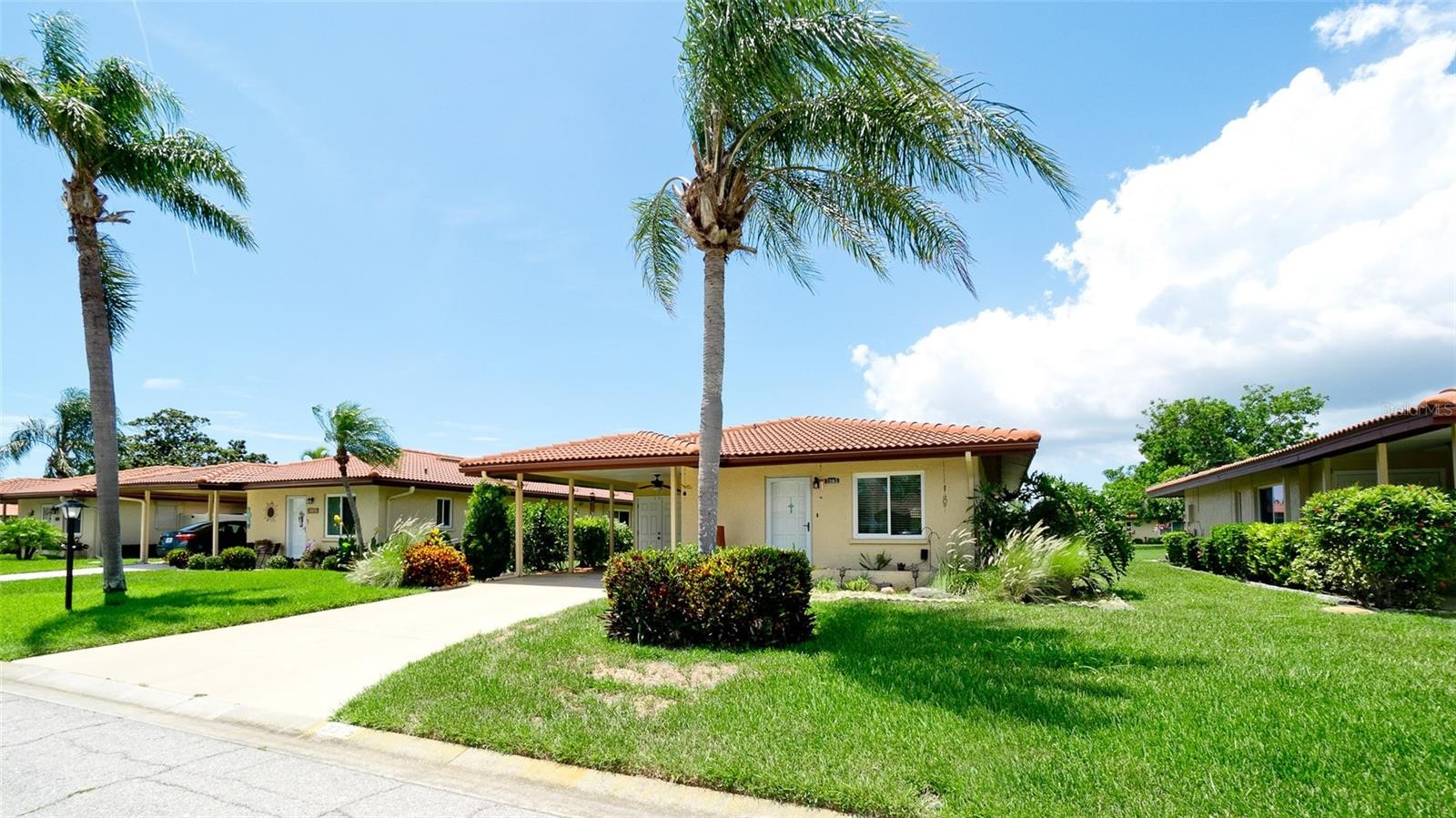3305 NOTRE DAME PL