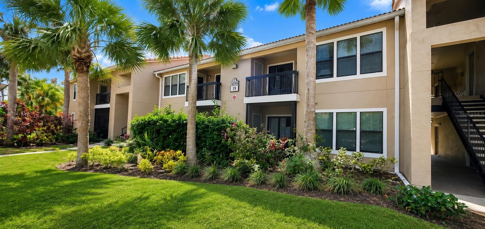 4033 CROCKERS LAKE BLVD #1923