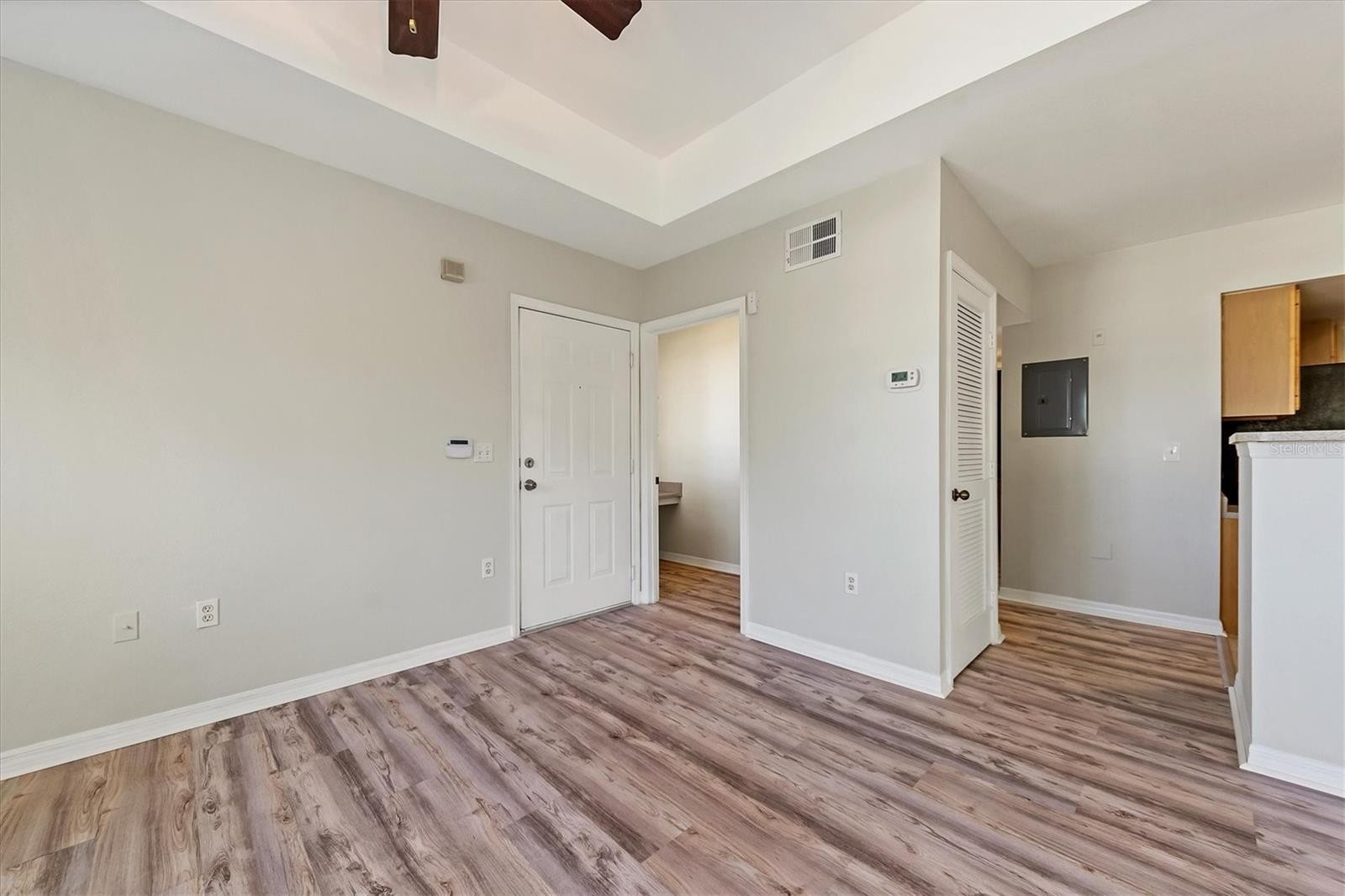 1185 VILLAGIO CIR #208