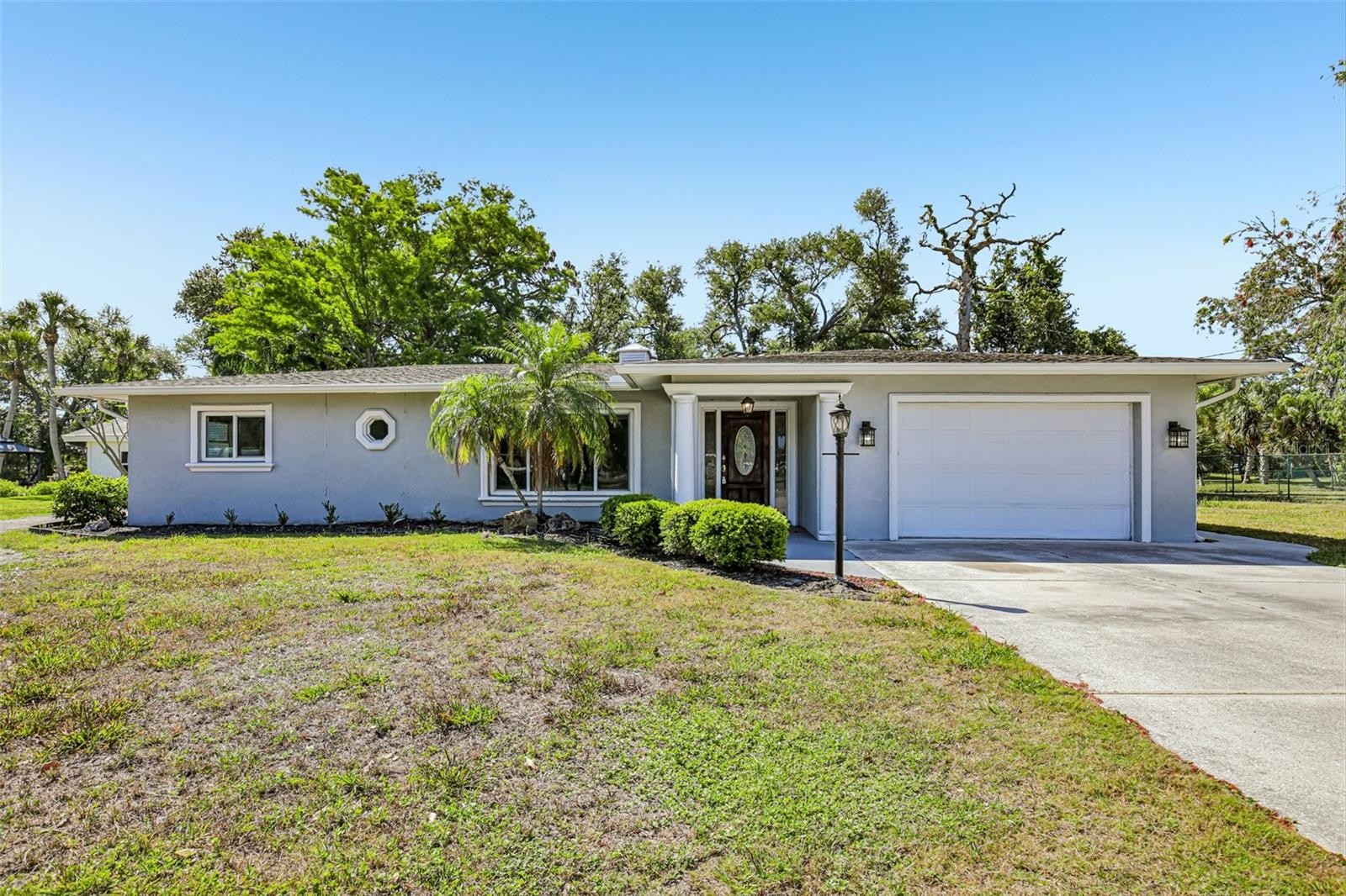 209 PALM AVE