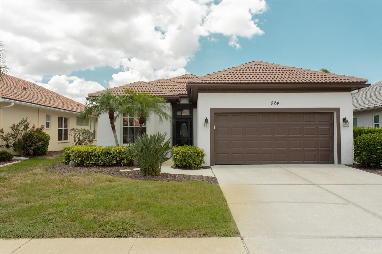 624 SILK OAK DR
