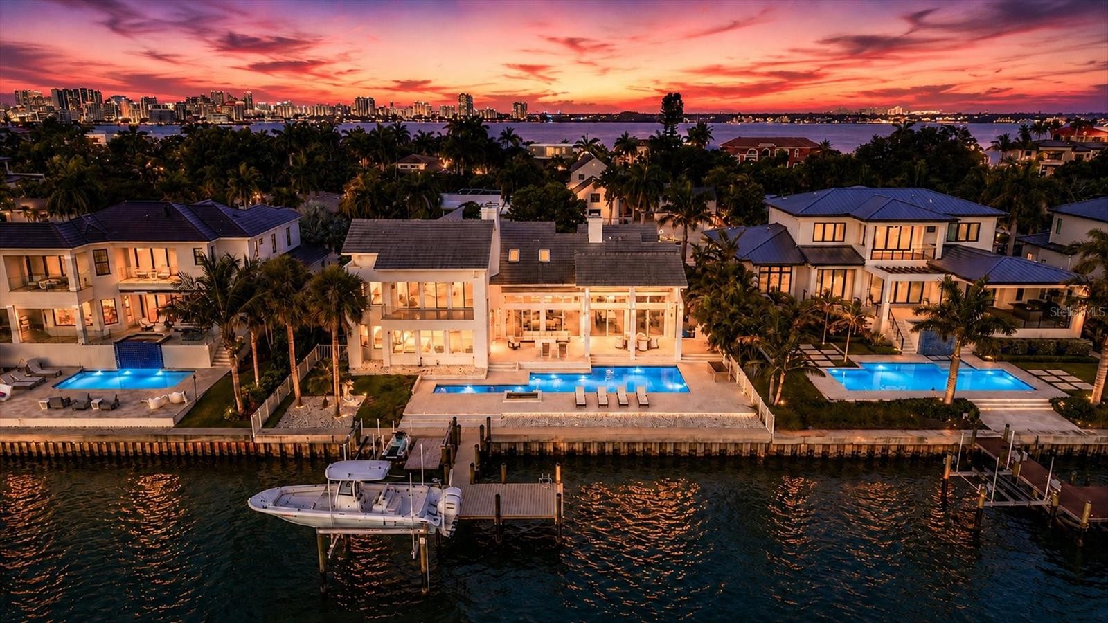 216 BIRD KEY DR
