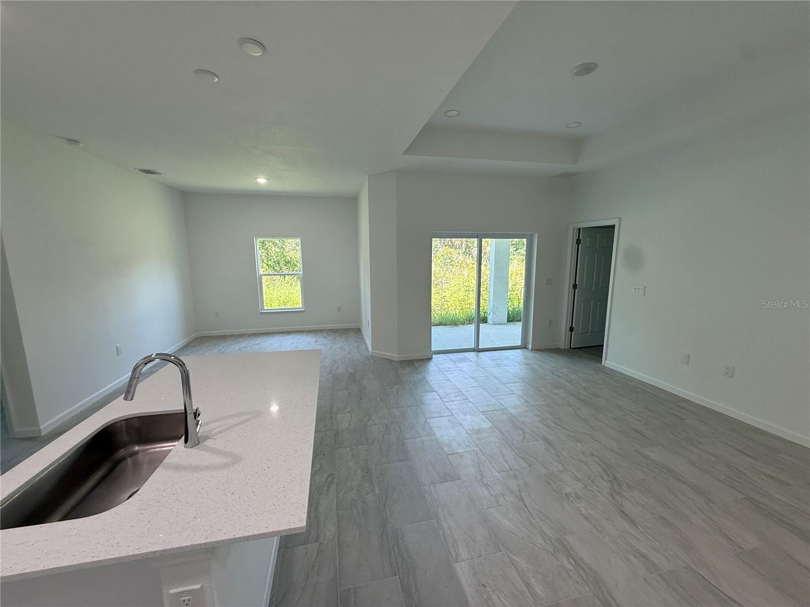 2669 MAXIMO RD