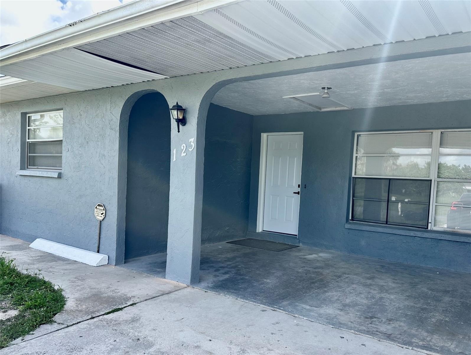 121 GRANADA BLVD