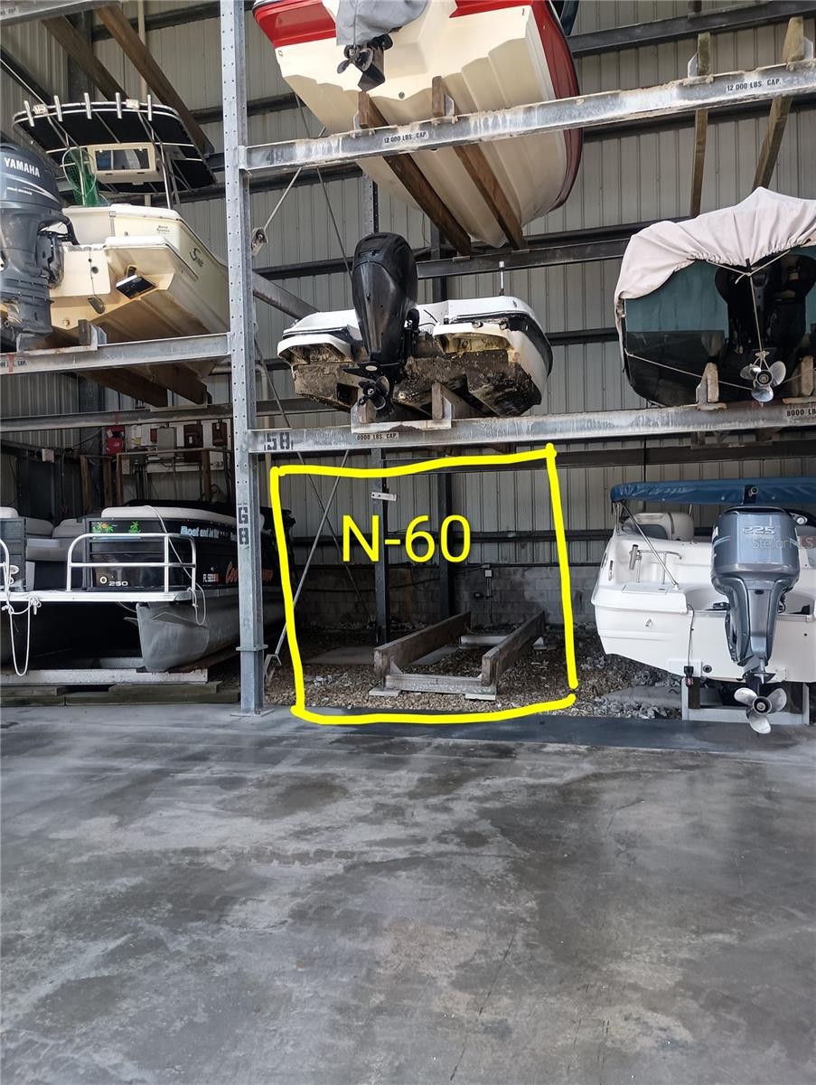 100 CIRCUIT RD #N60